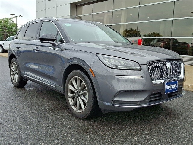 2021 Lincoln Corsair Standard photo 2