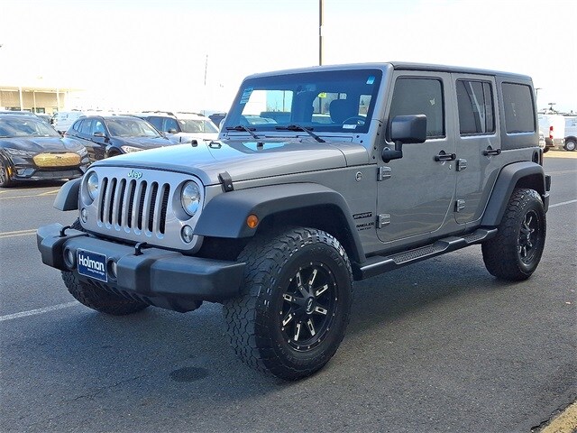 2017 Jeep Wrangler Unlimited Sport photo 4