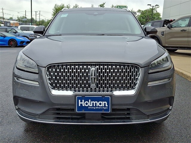 2021 Lincoln Corsair Standard photo 3