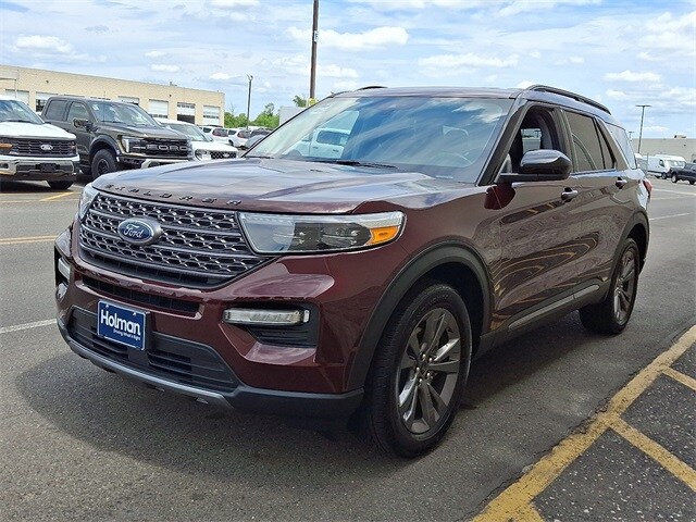 2022 Ford Explorer XLT photo 4