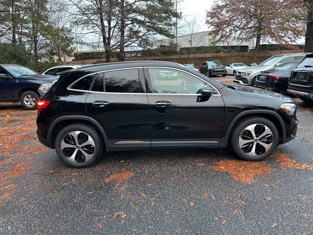 2025 Mercedes Benz GLA 250 photo 4