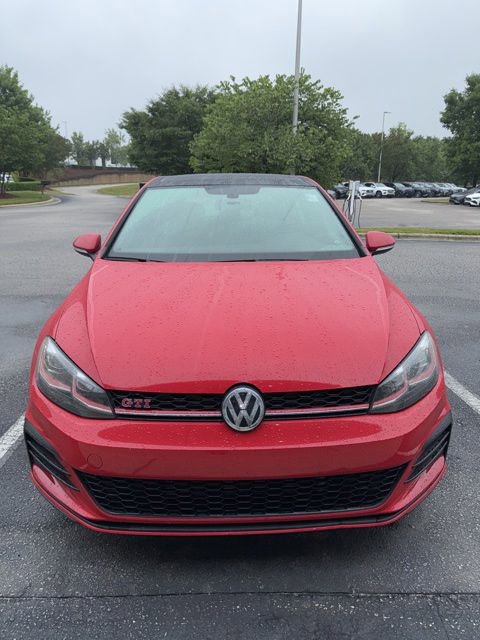 2020 Volkswagen Golf GTI 2.0T SE 4-door's photo