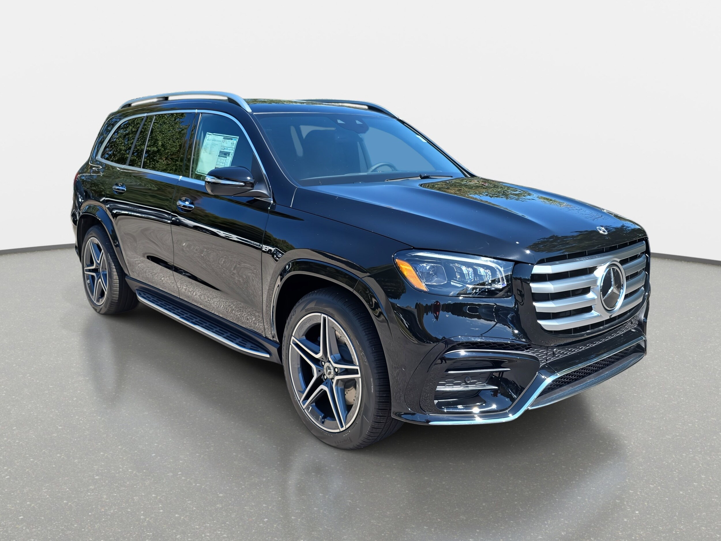 2026 Mercedes Benz GLS 450 4MATIC photo 3