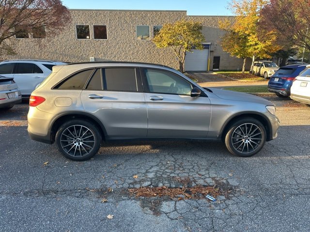 2019 Mercedes Benz GLC 300 photo 4
