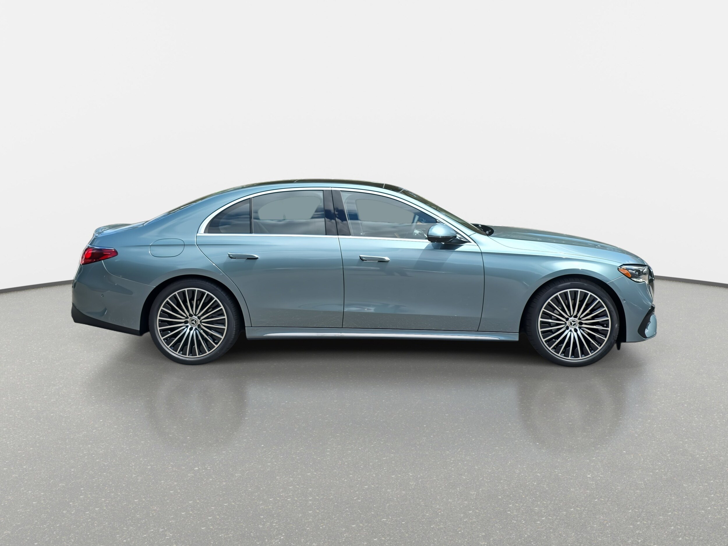 2026 Mercedes Benz E 350 photo 4