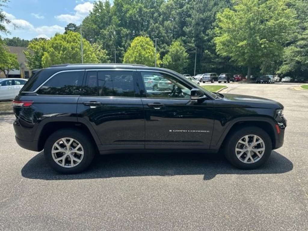 Used 2022 Jeep Grand Cherokee Limited SUV