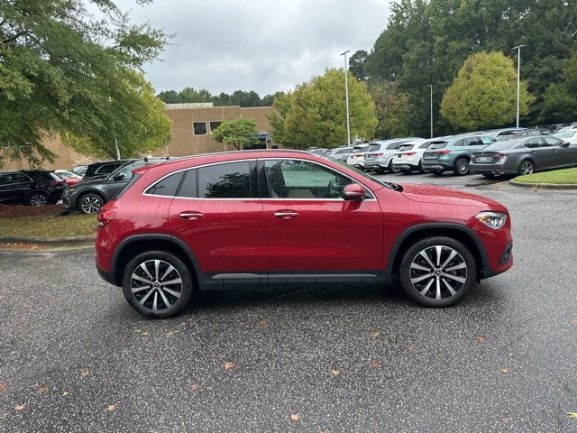 2022 Mercedes Benz GLA 250 4MATIC photo 4