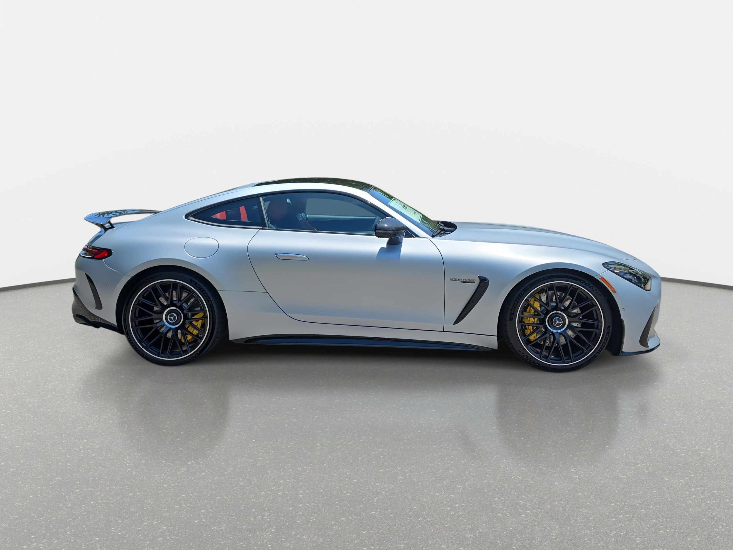 2025 Mercedes Benz AMG GT photo 4