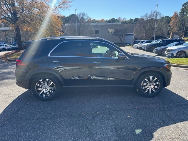 2025 Mercedes Benz GLE 450 4MATIC photo 4