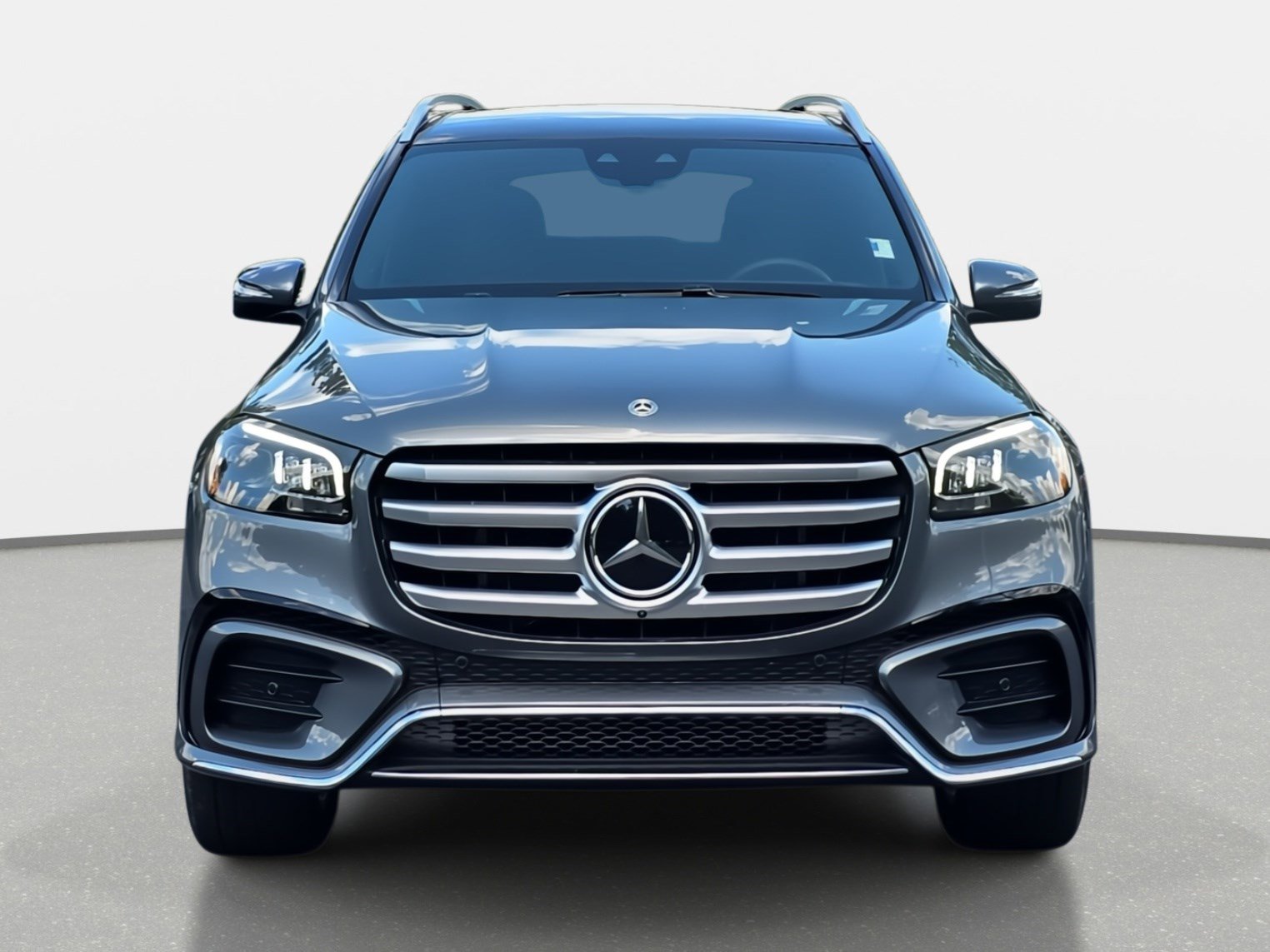 2026 Mercedes Benz GLS 450 4MATIC photo 2
