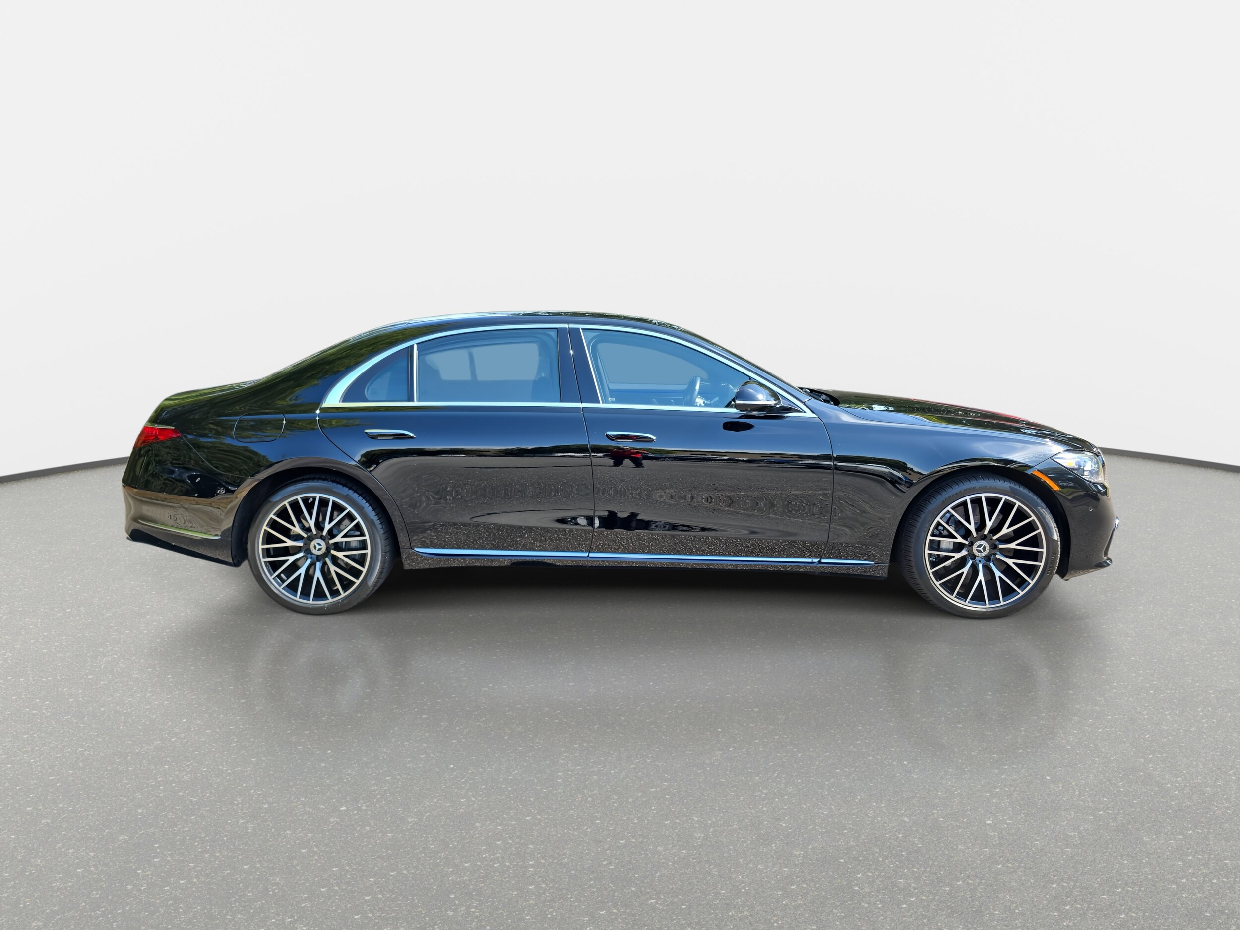 2022 Mercedes Benz S 580 4MATIC photo 4