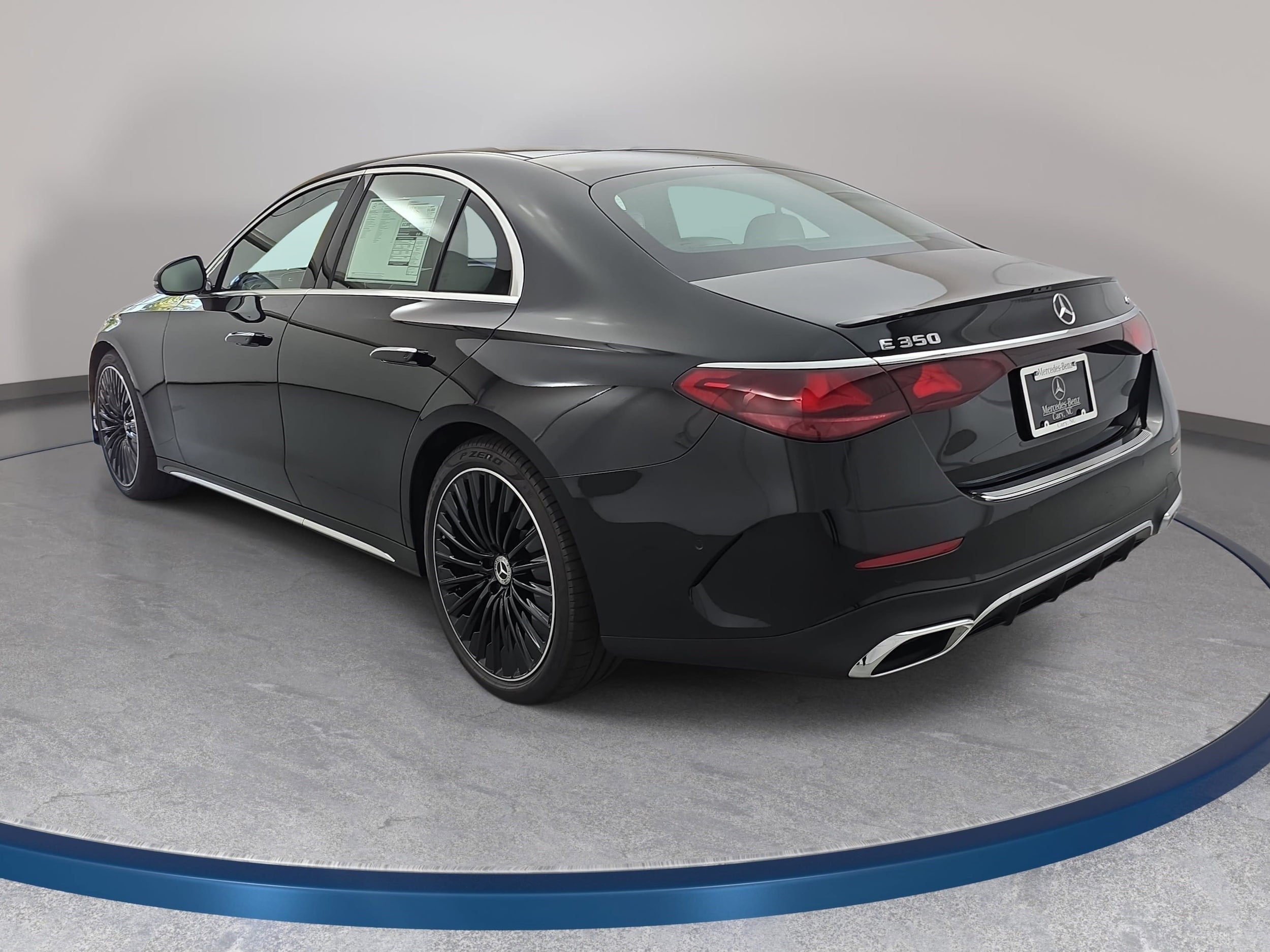 2026 Mercedes-Benz E-Class E350 - Photo 7