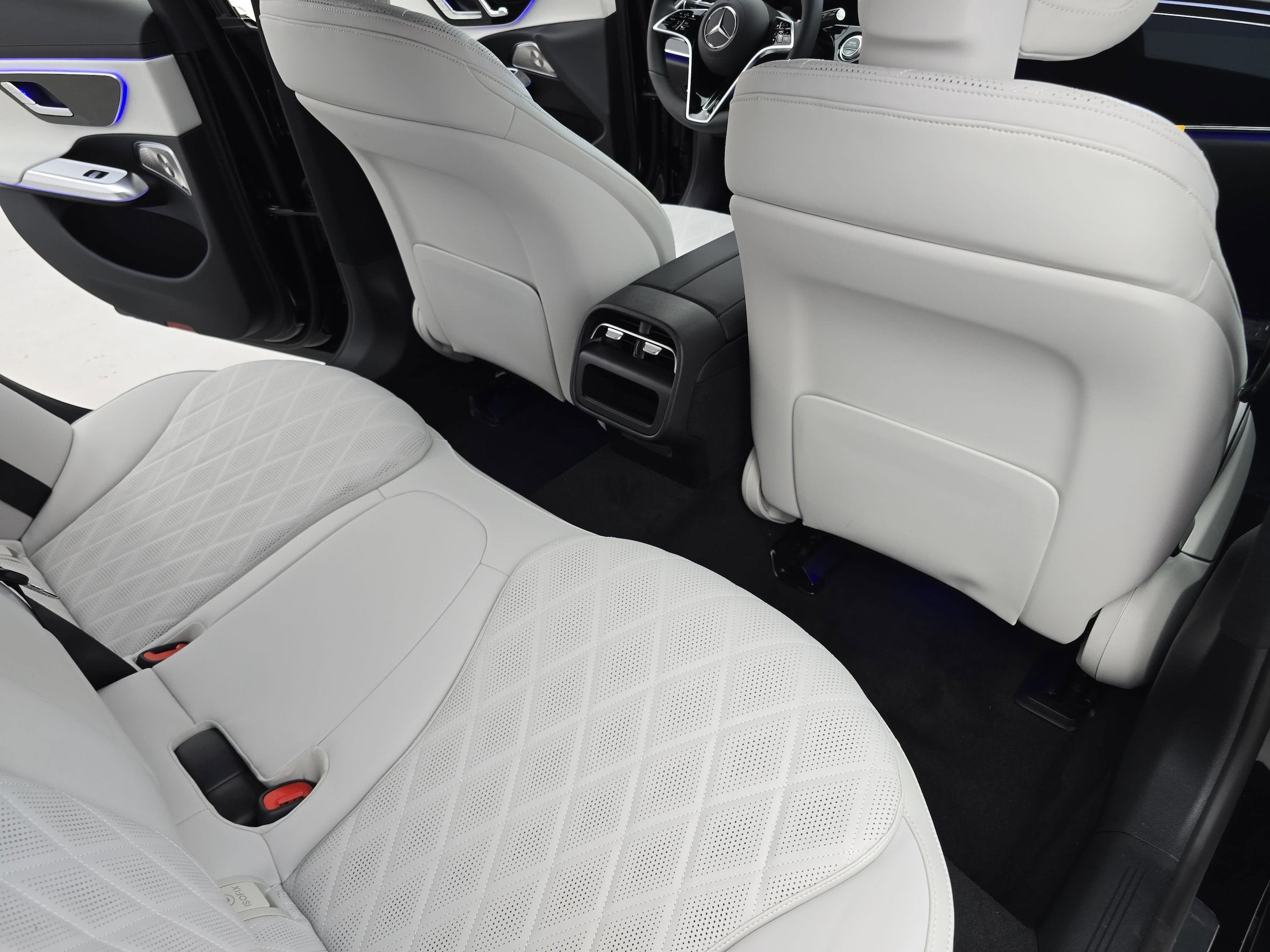 2026 Mercedes-Benz E-Class E350 - Photo 11