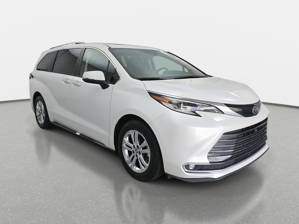 Used 2022 Toyota Sienna Platinum 7 Passenger Van Passenger Van