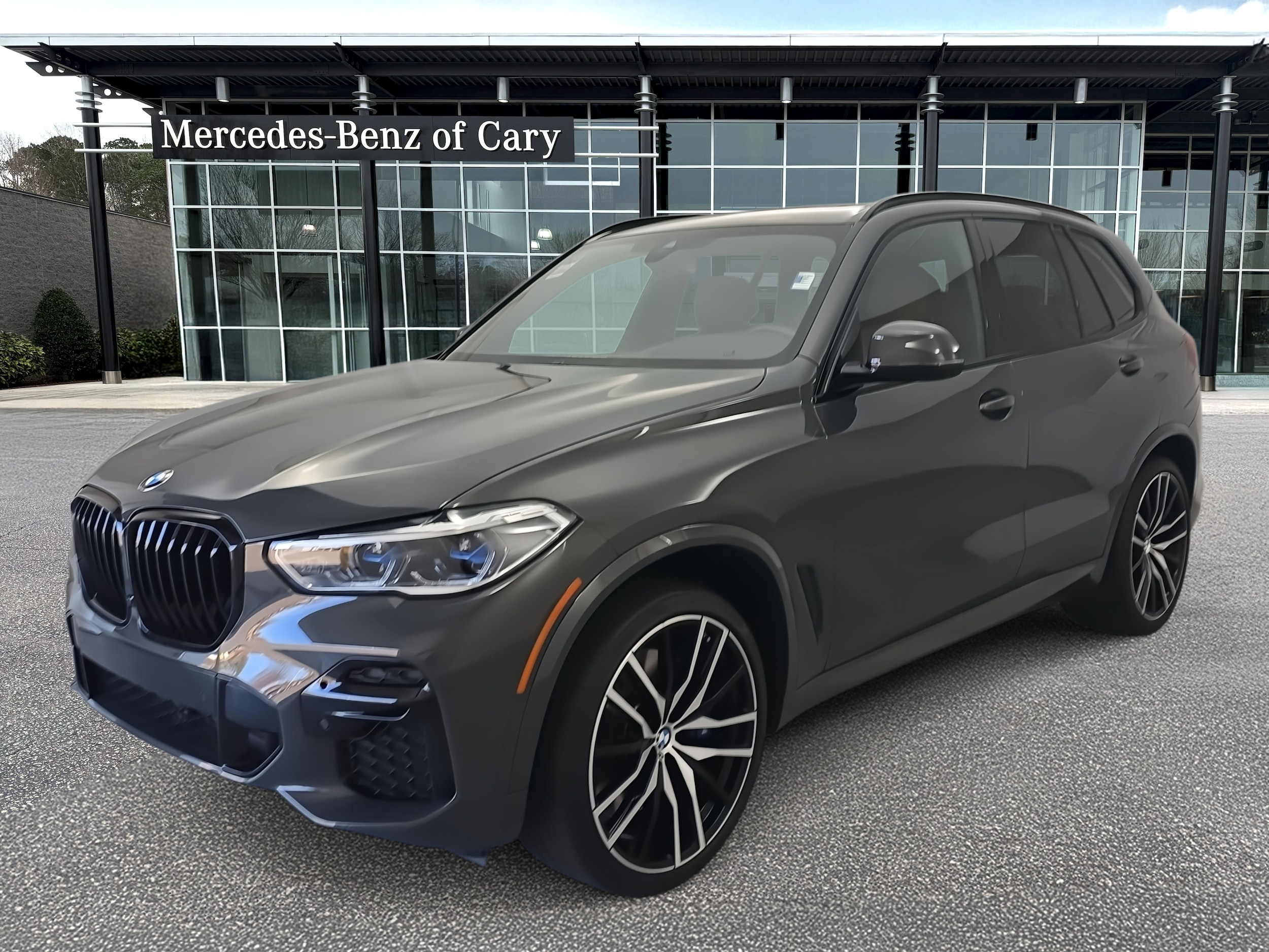 2022 BMW X5 M50i's photo