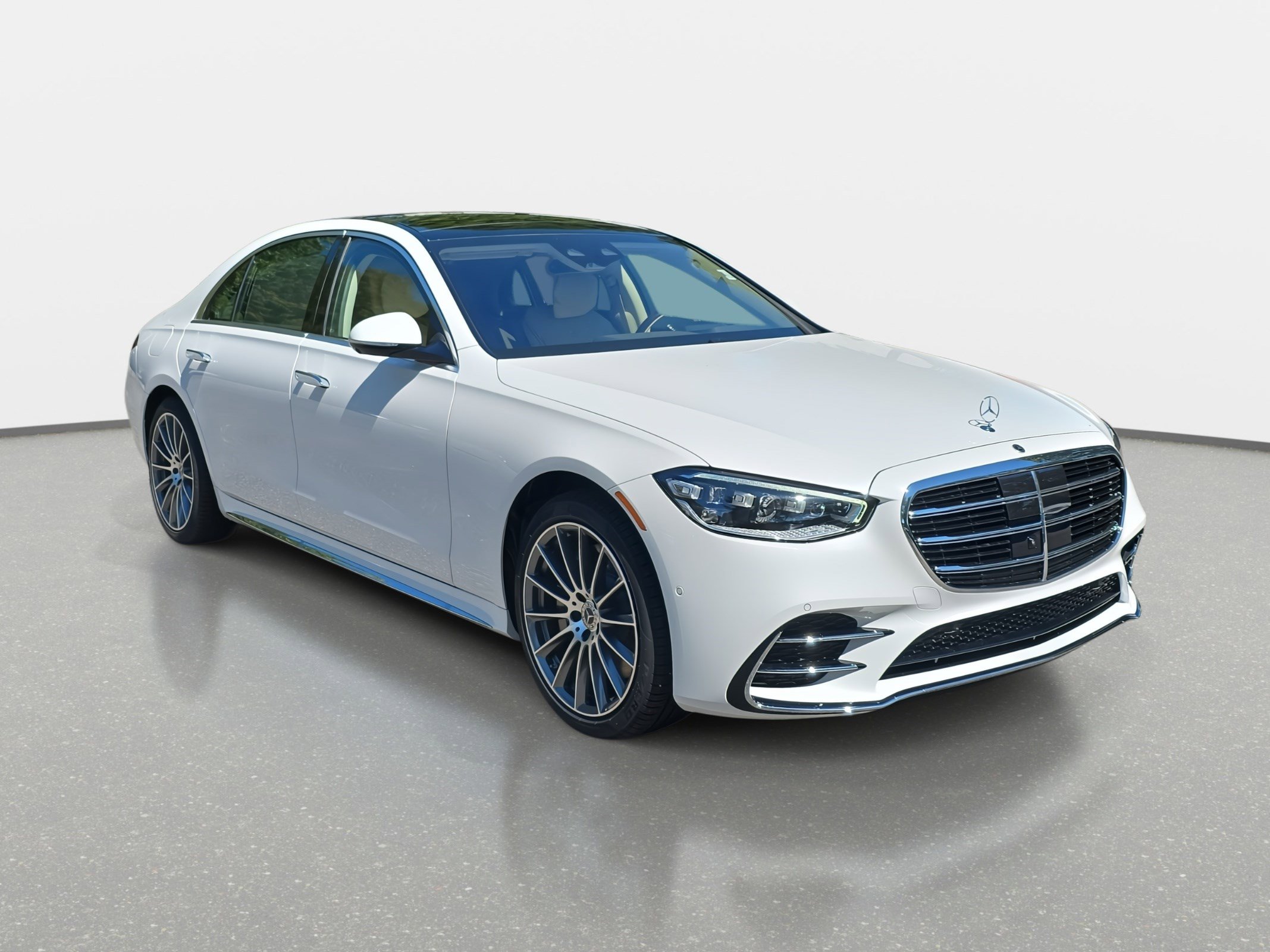 2026 Mercedes Benz S 580e 4MATIC photo 3