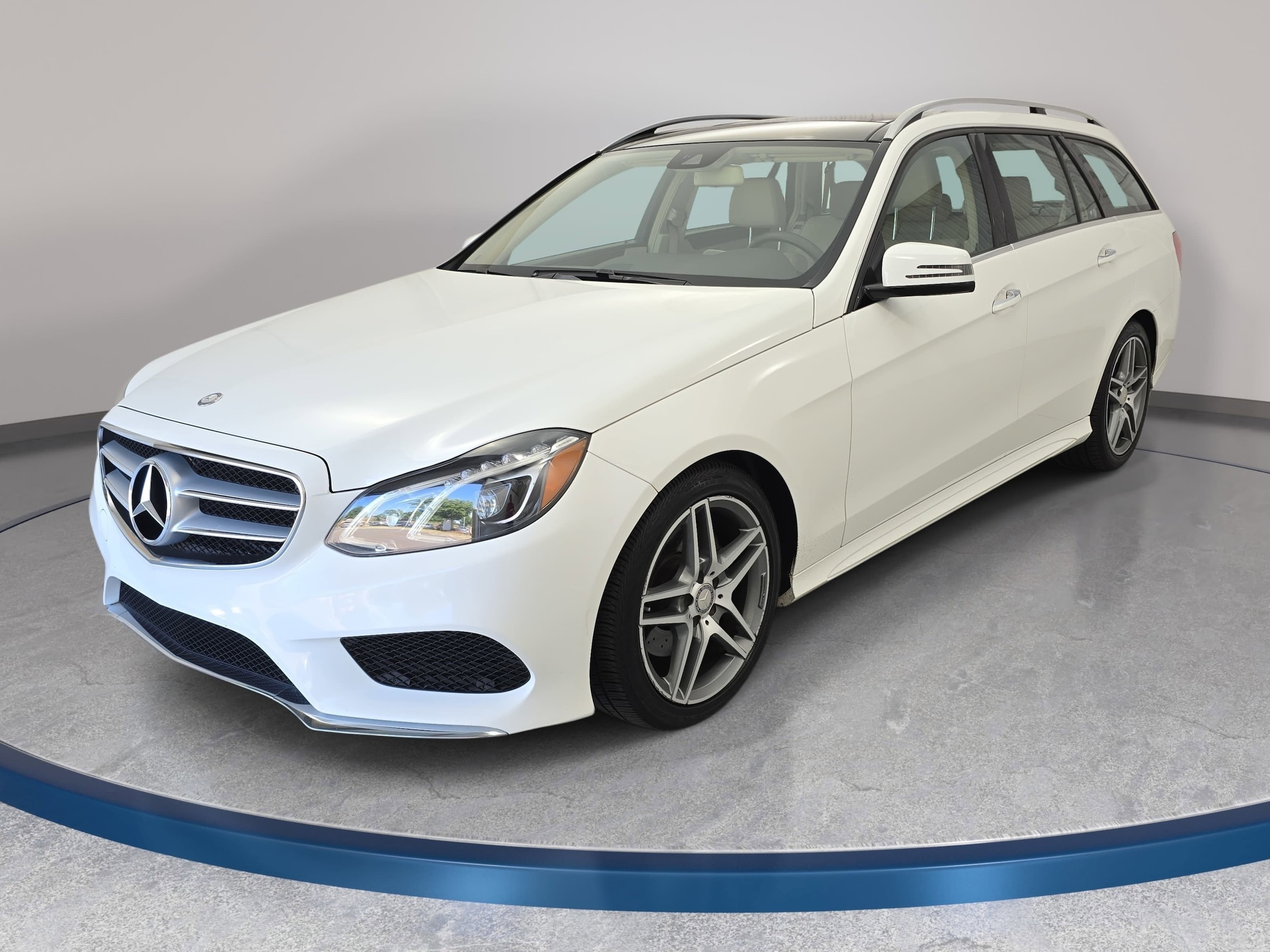 2016 Mercedes-Benz E-Class E350 Sport 4MATIC's photo