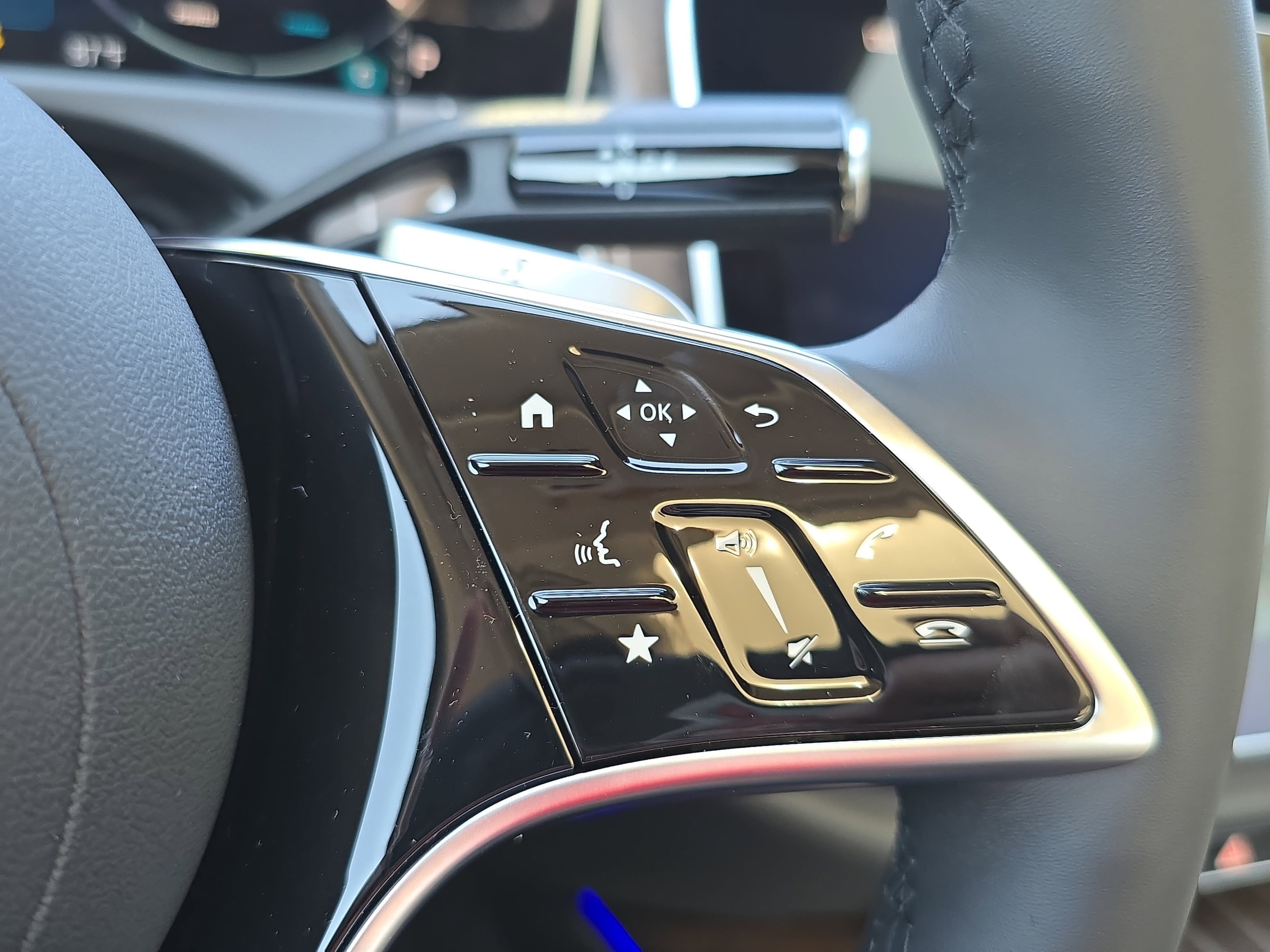 2026 Mercedes-Benz E-Class E350 - Photo 18