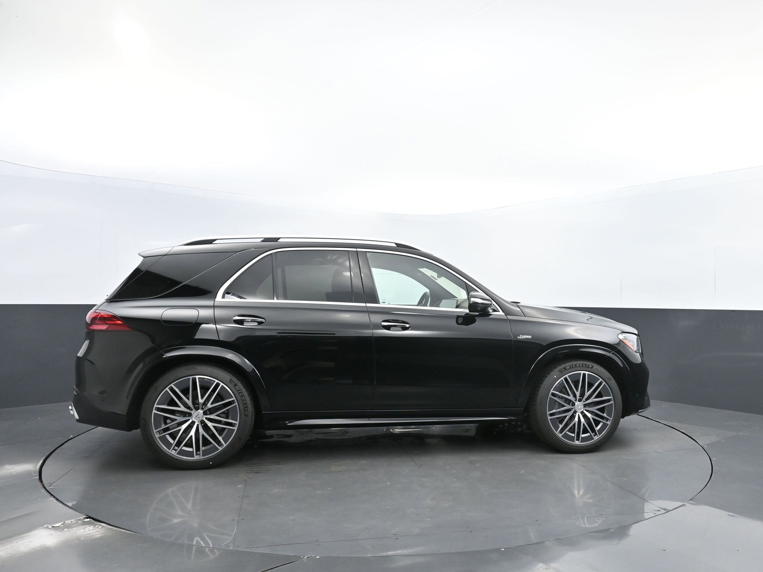 2025 Mercedes Benz GLE AMG 53 4MATIC photo 4