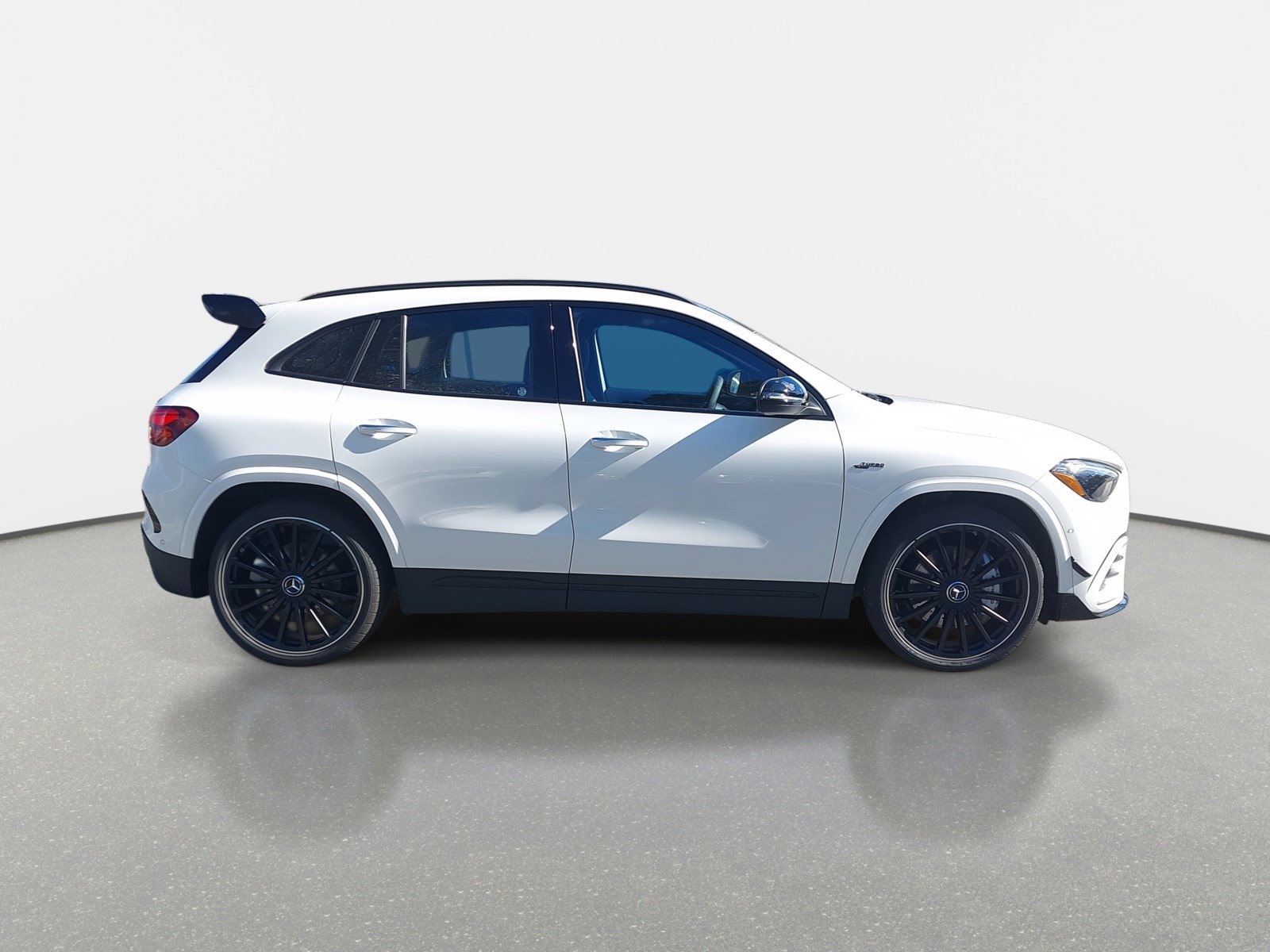 2025 Mercedes Benz GLA AMG 35 4MATIC photo 4