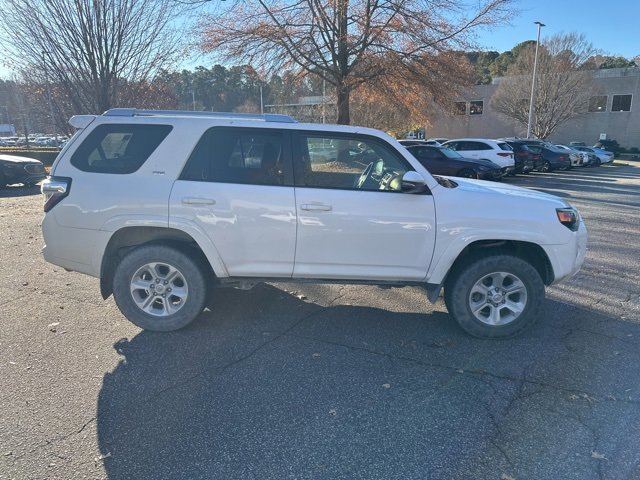 2018 Toyota 4Runner SR5 Premium photo 4