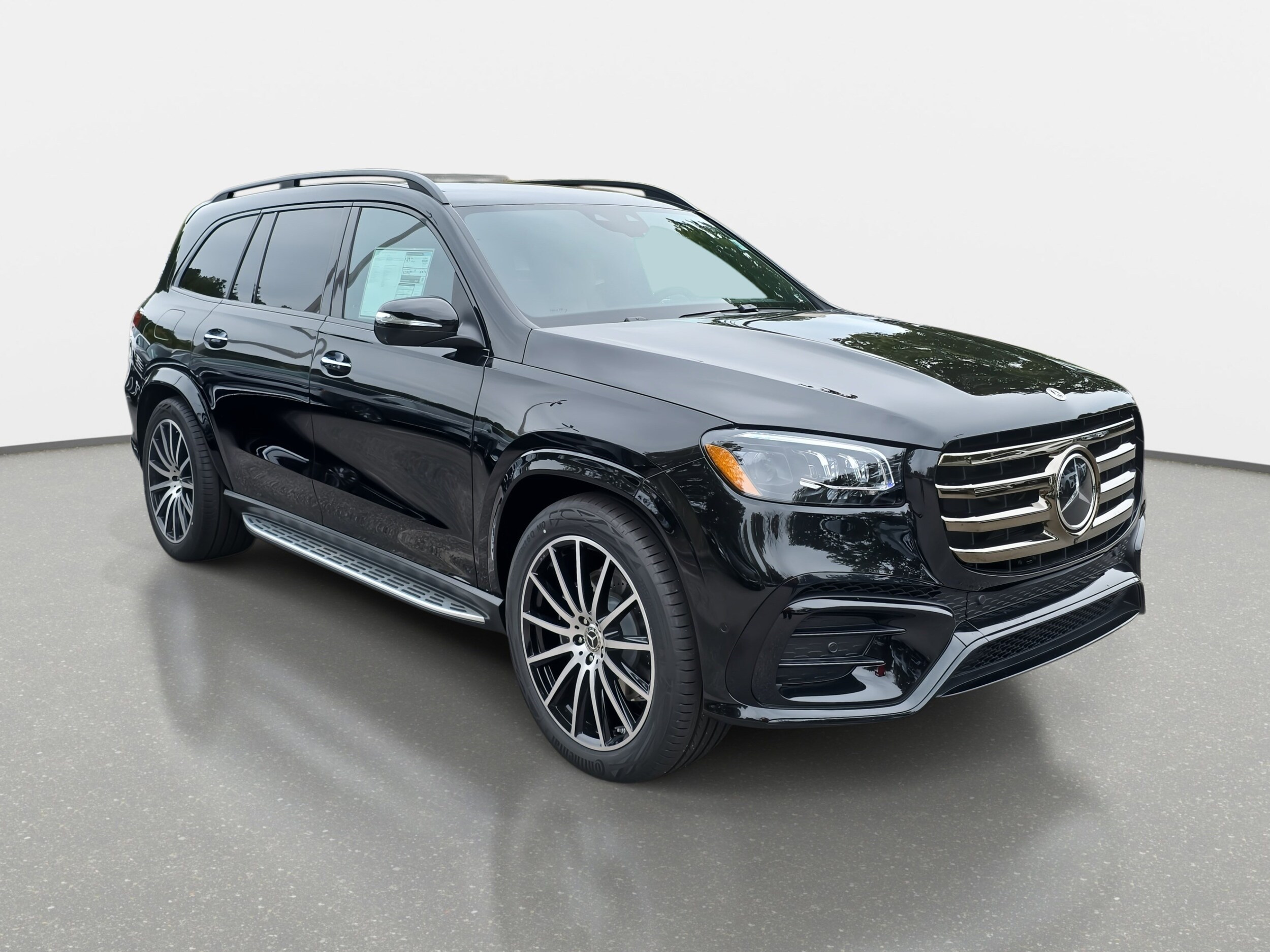 2026 Mercedes Benz GLS 450 4MATIC photo 3