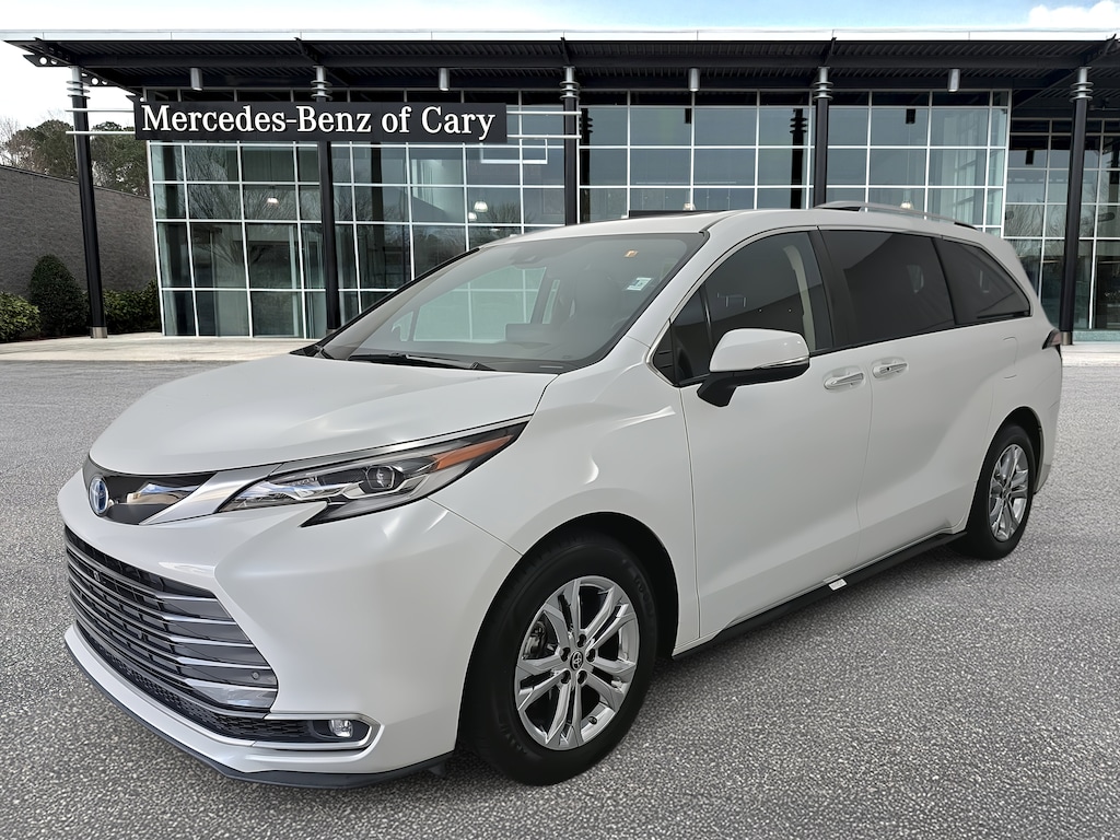 Used 2022 Toyota Sienna Platinum 7 Passenger Van Passenger Van