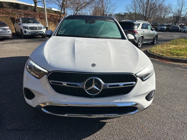 2025 Mercedes Benz GLC 300 photo 2