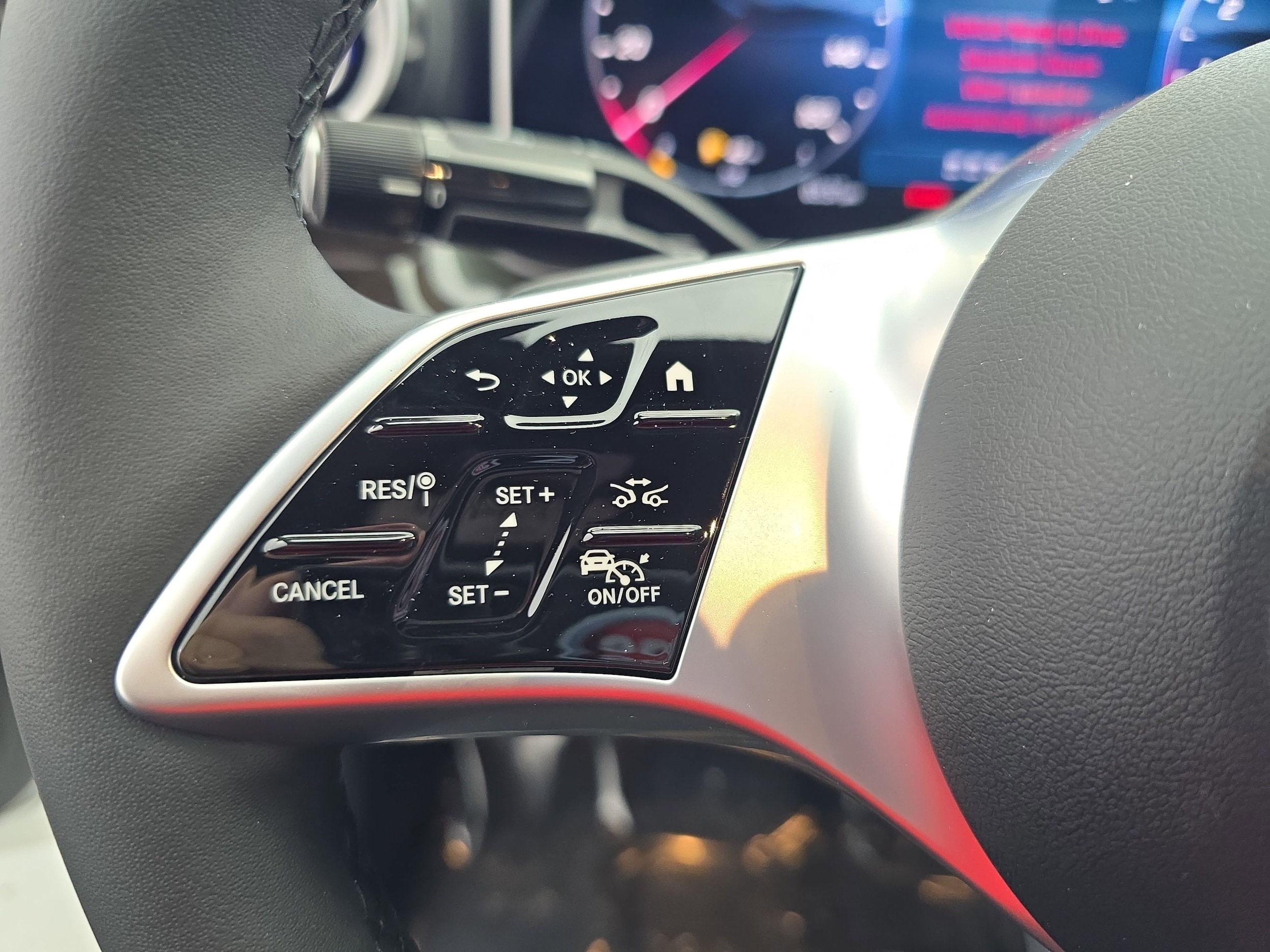 2026 Mercedes-Benz C-Class Sedan C 300 - Photo 17