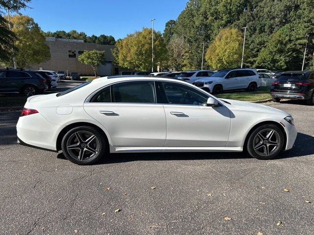 2024 Mercedes Benz S 580e 4MATIC photo 4