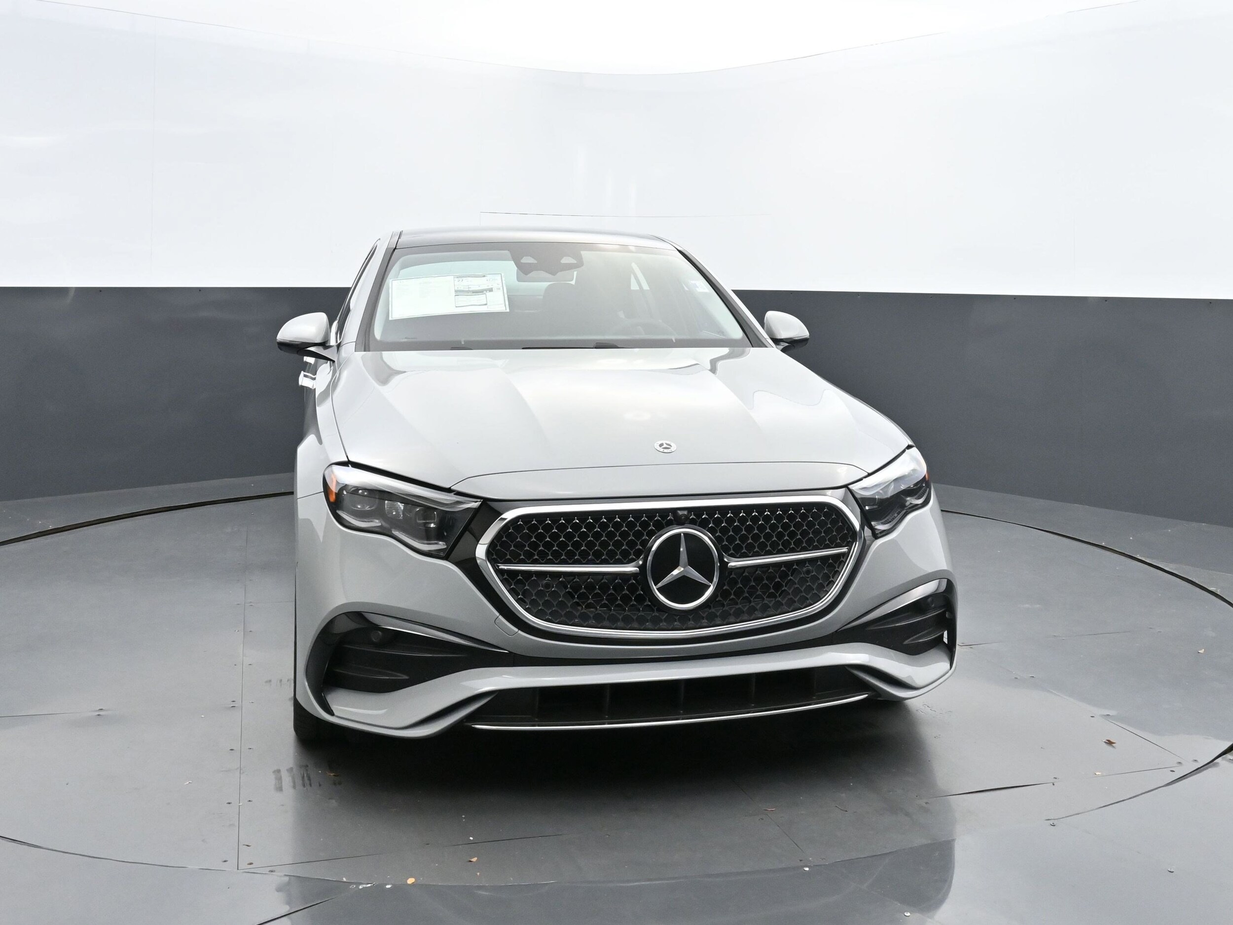 2025 Mercedes Benz E 350 4MATIC photo 2
