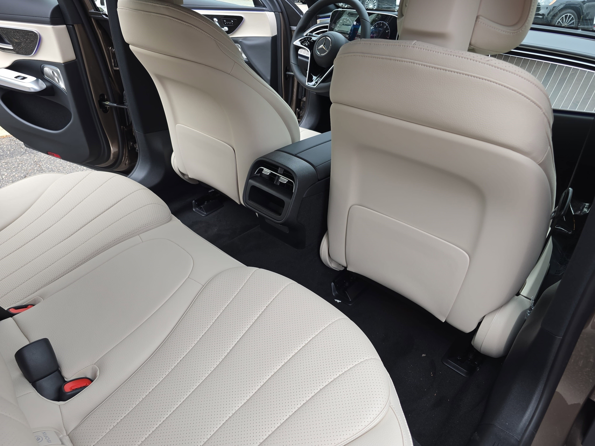 2026 Mercedes-Benz E-Class E350 - Photo 11