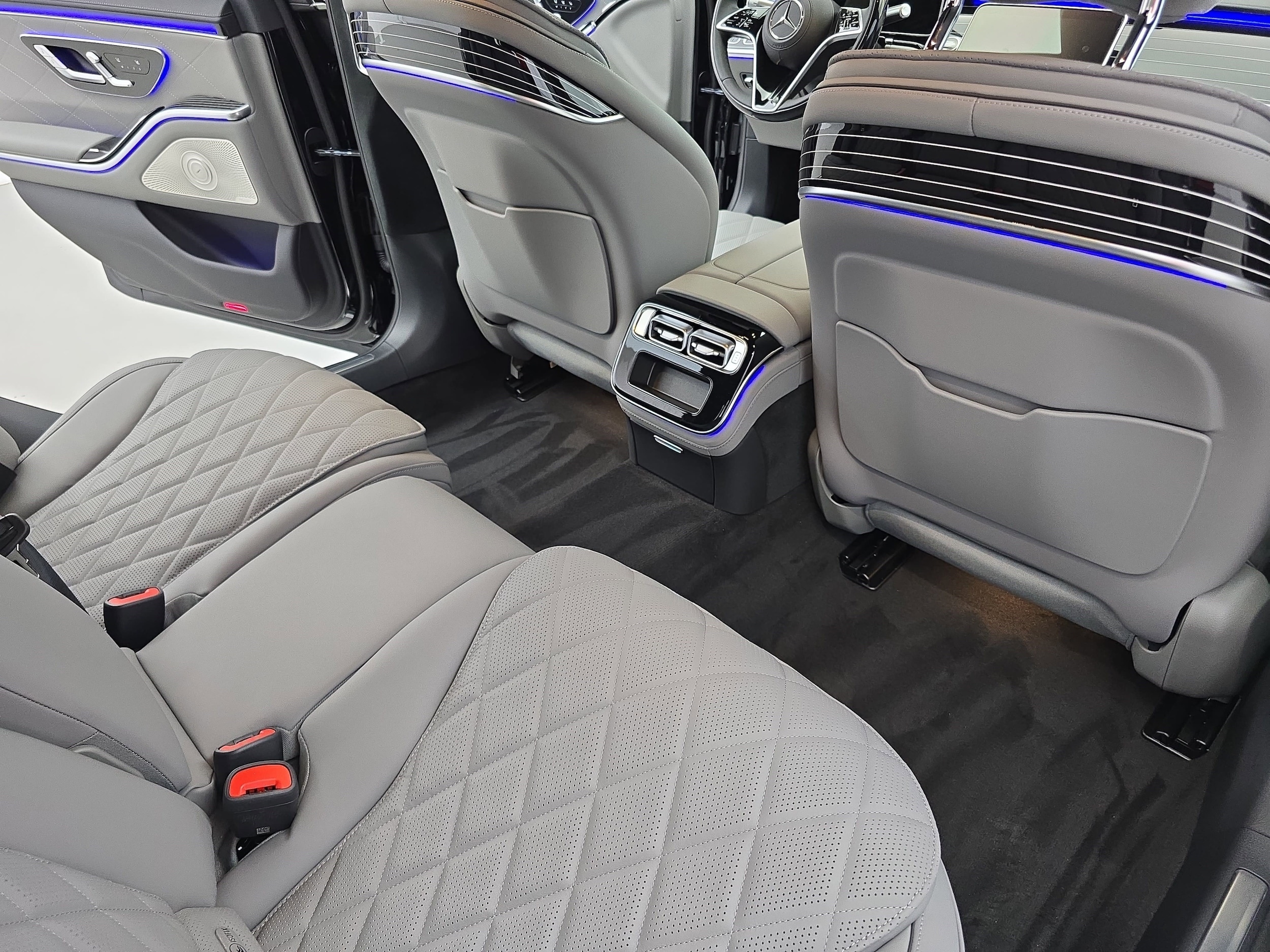 2026 Mercedes-Benz S-Class S 580 - Photo 11