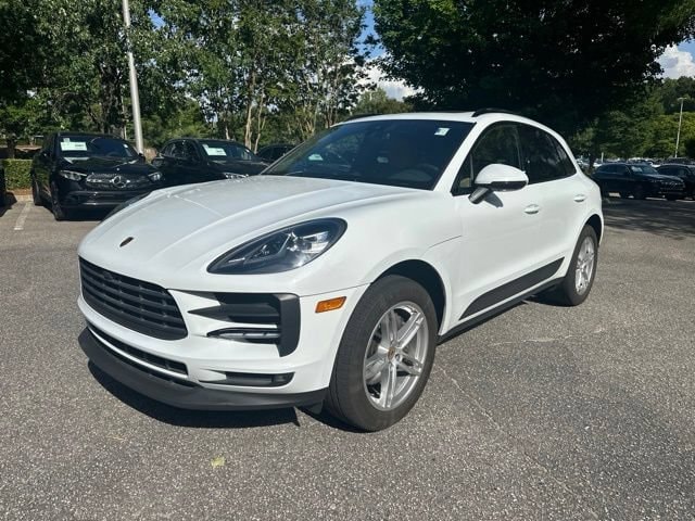 2021 Porsche Macan -'s photo