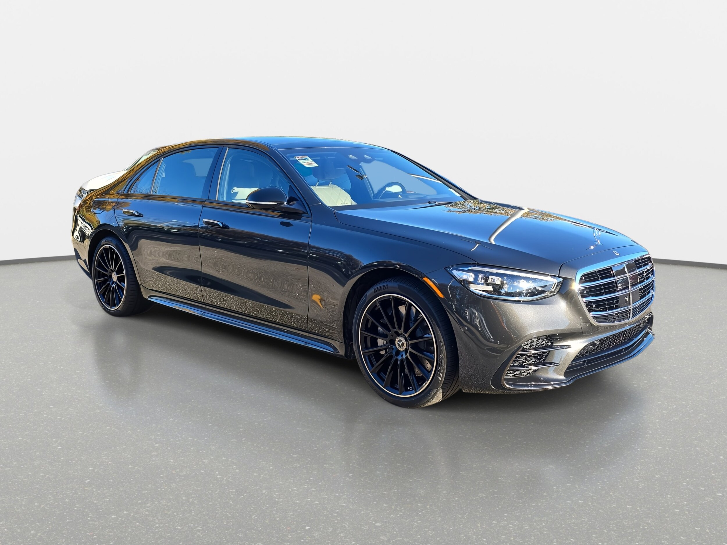 2025 Mercedes Benz S 580 4MATIC photo 3