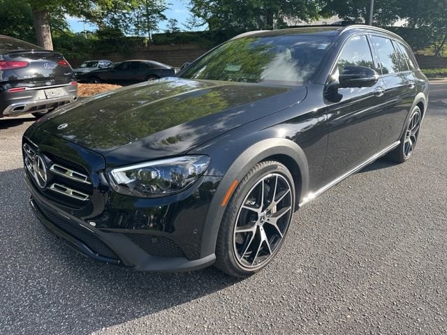 2023 Mercedes-Benz E-Class E450 4MATIC All-Terrain's photo