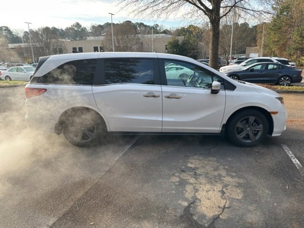 Used 2024 Honda Odyssey EX Van