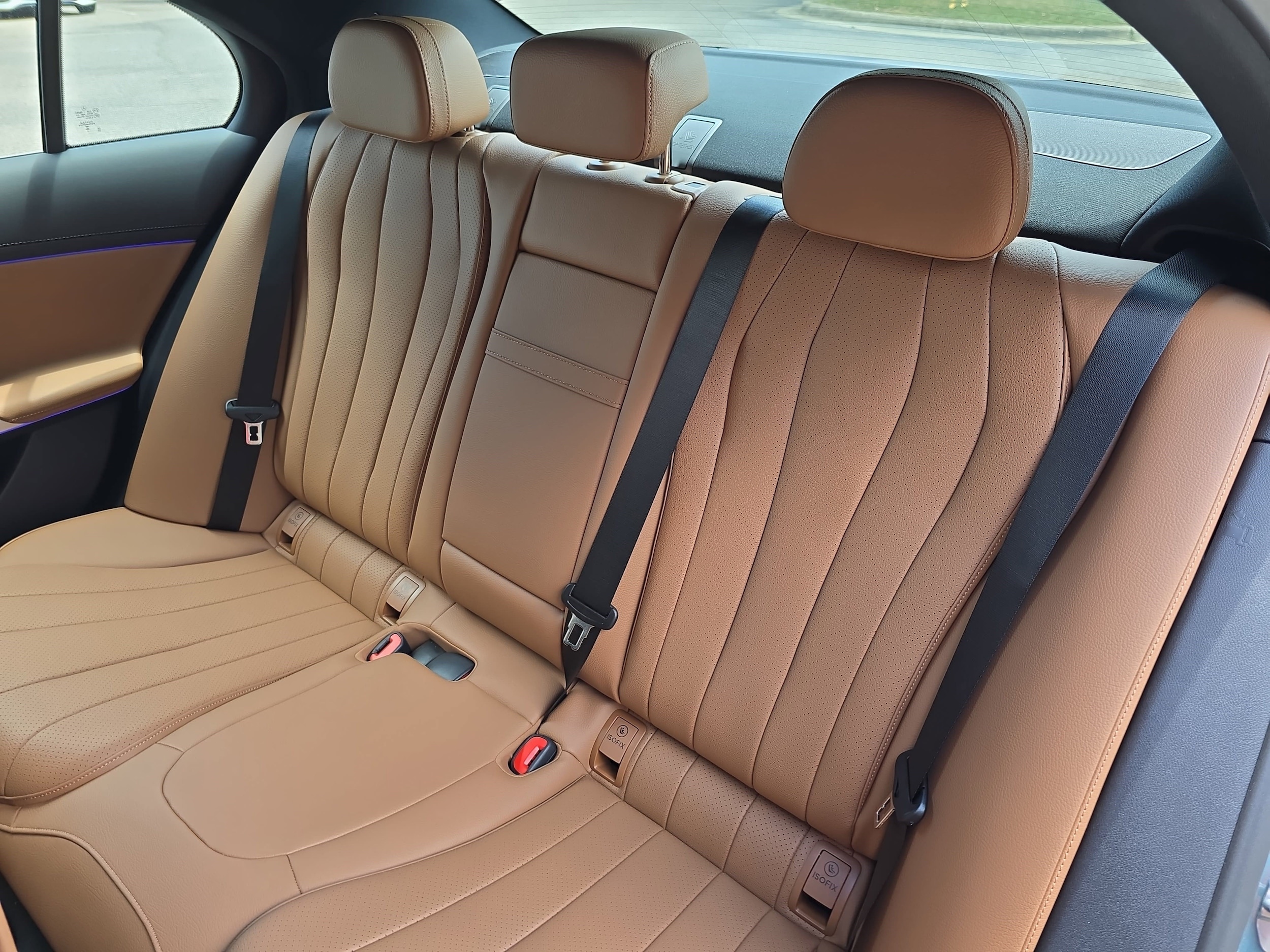 2026 Mercedes-Benz E-Class E350 - Photo 14