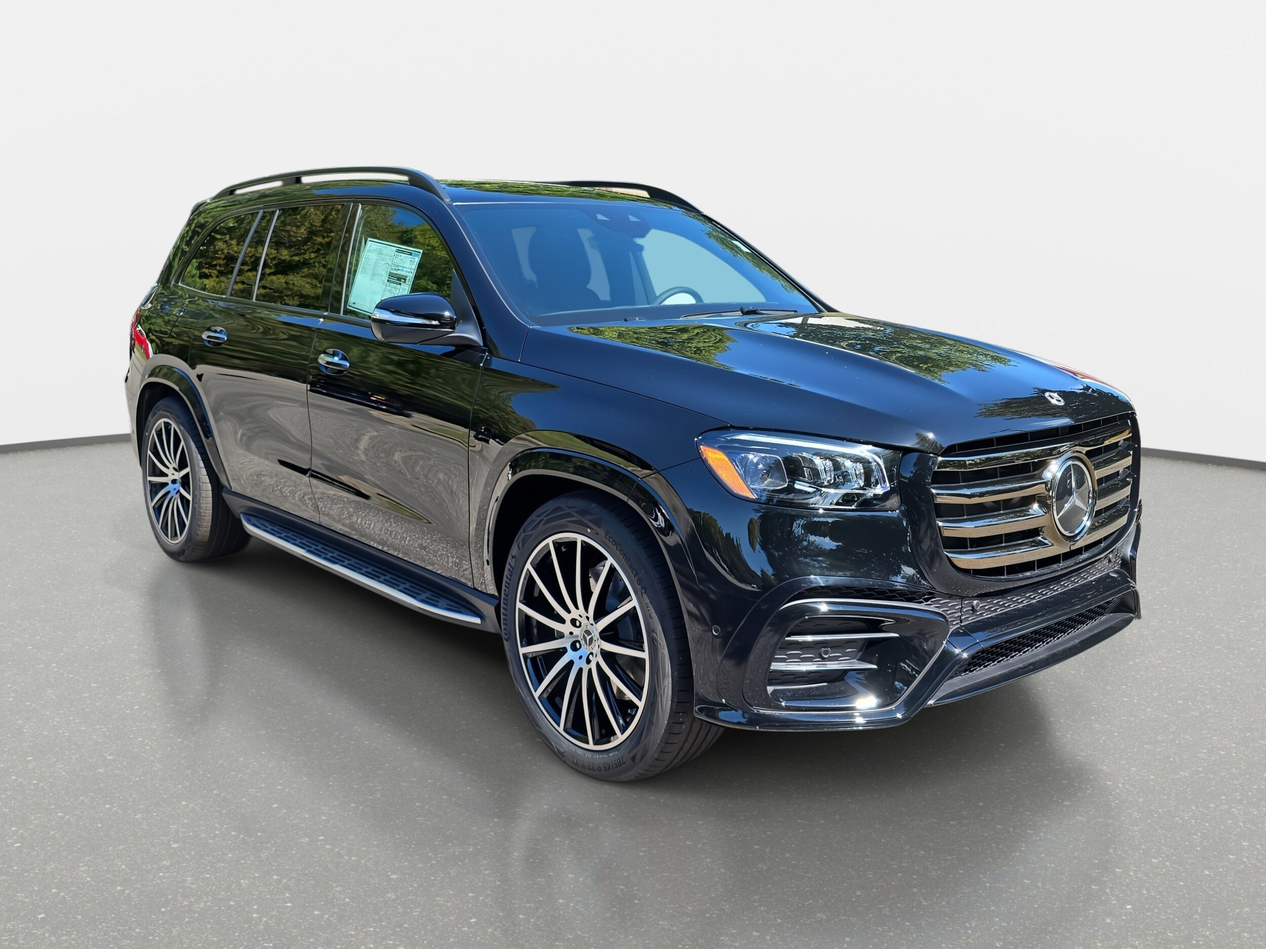 2026 Mercedes Benz GLS 450 4MATIC photo 2