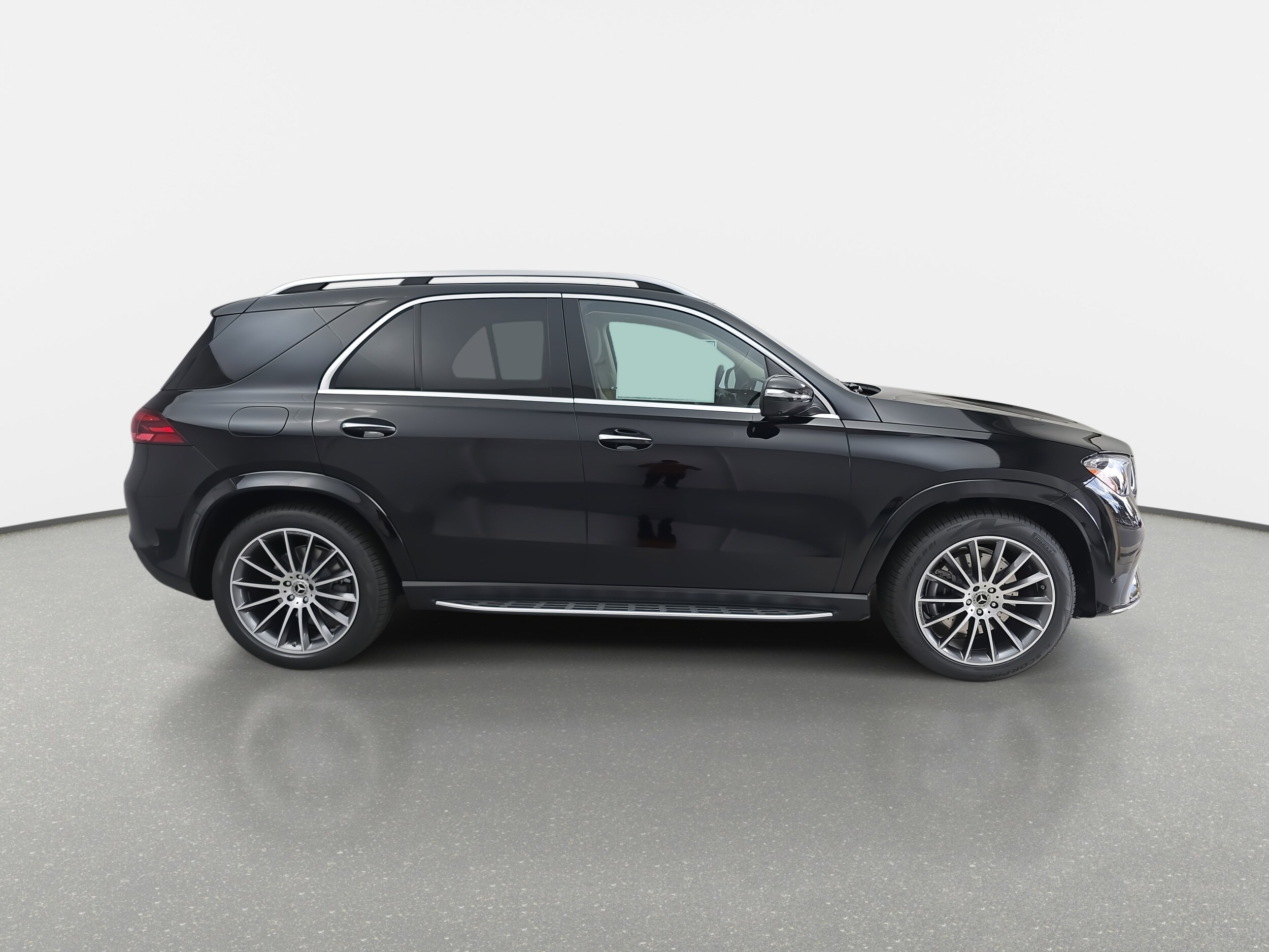 2026 Mercedes Benz GLE 450 4MATIC photo 2