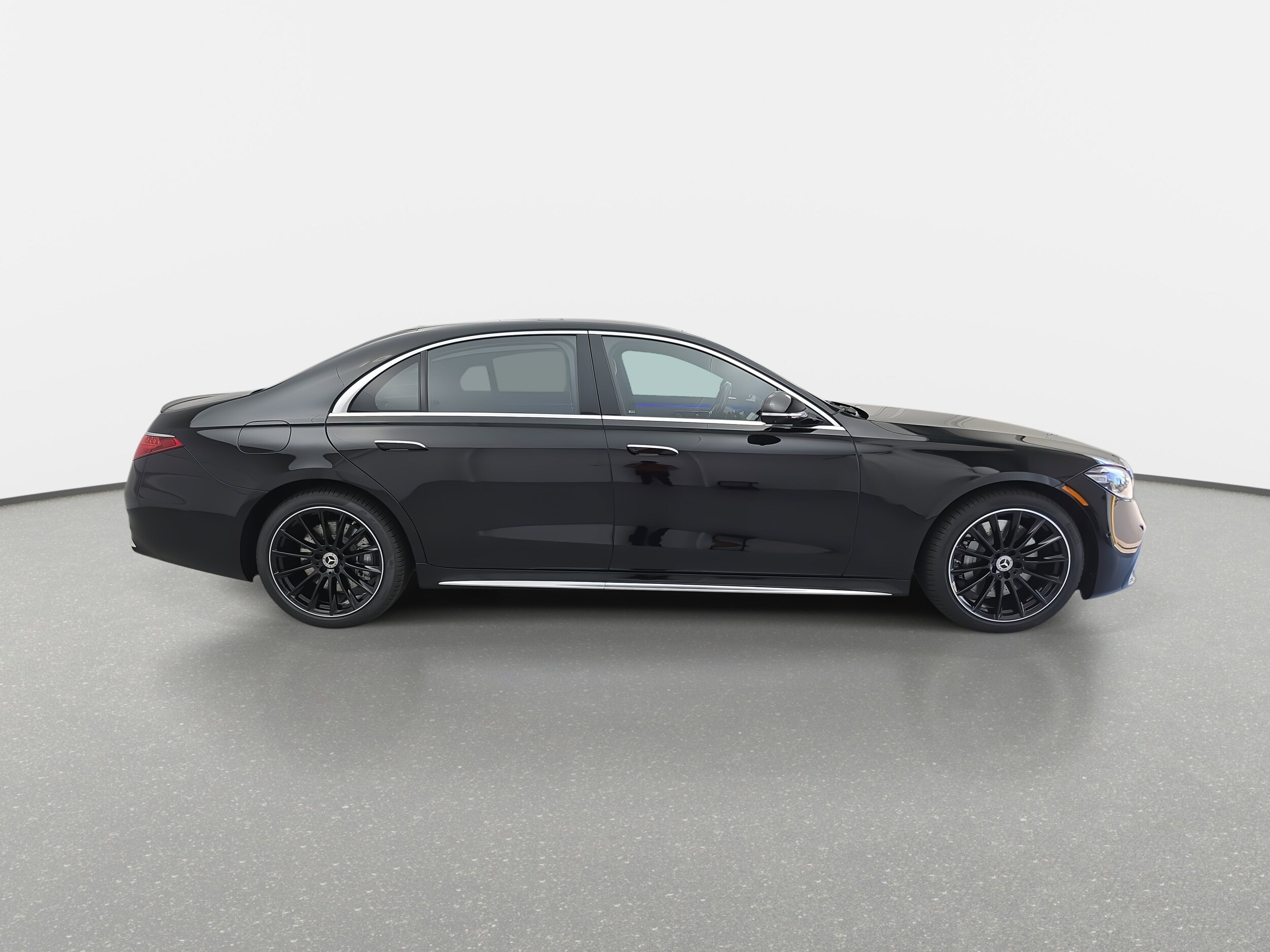 2026 Mercedes Benz S 580 4MATIC photo 4