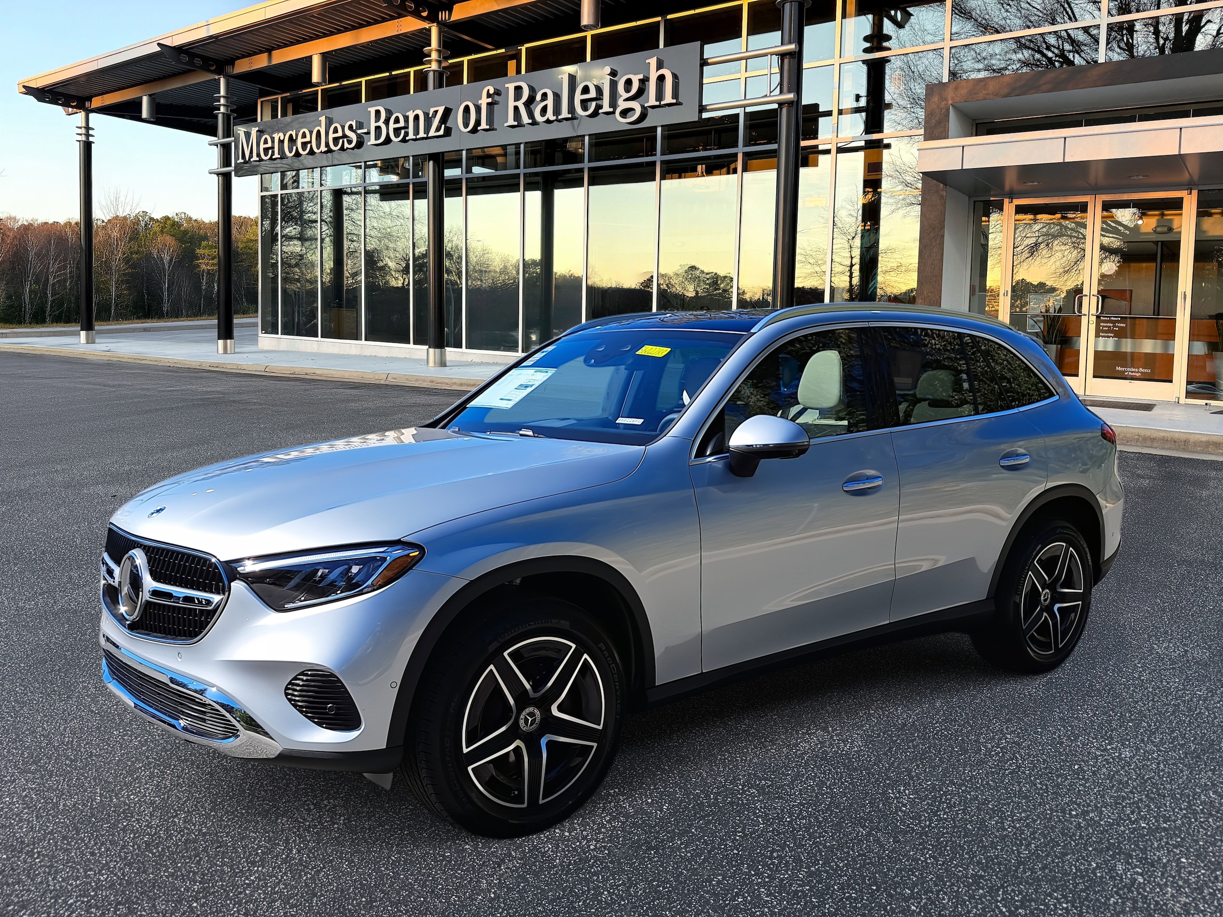 2026 Mercedes-Benz GLC Base's photo