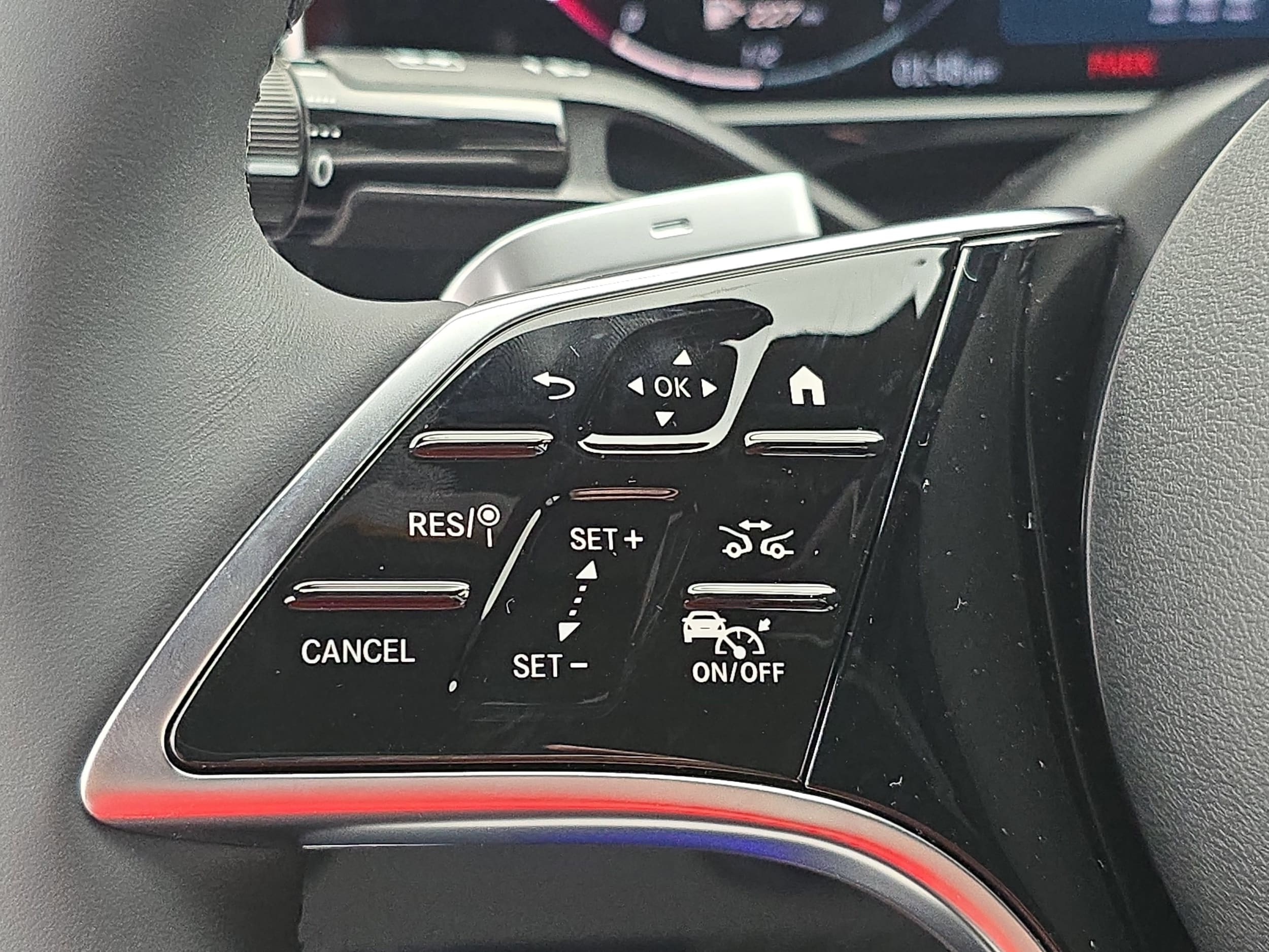 2026 Mercedes-Benz E-Class E350 - Photo 17