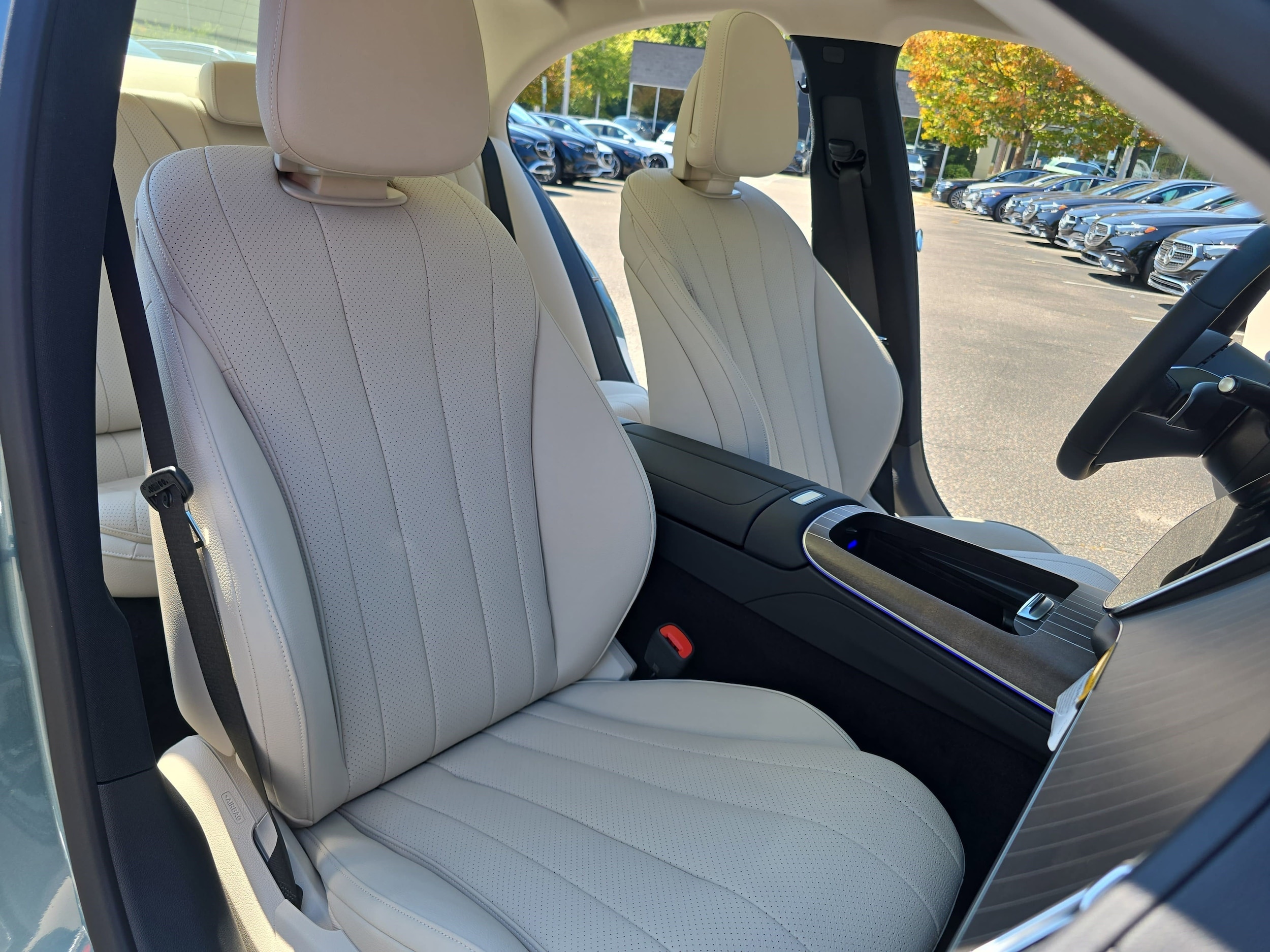 2026 Mercedes-Benz E-Class E350 - Photo 10