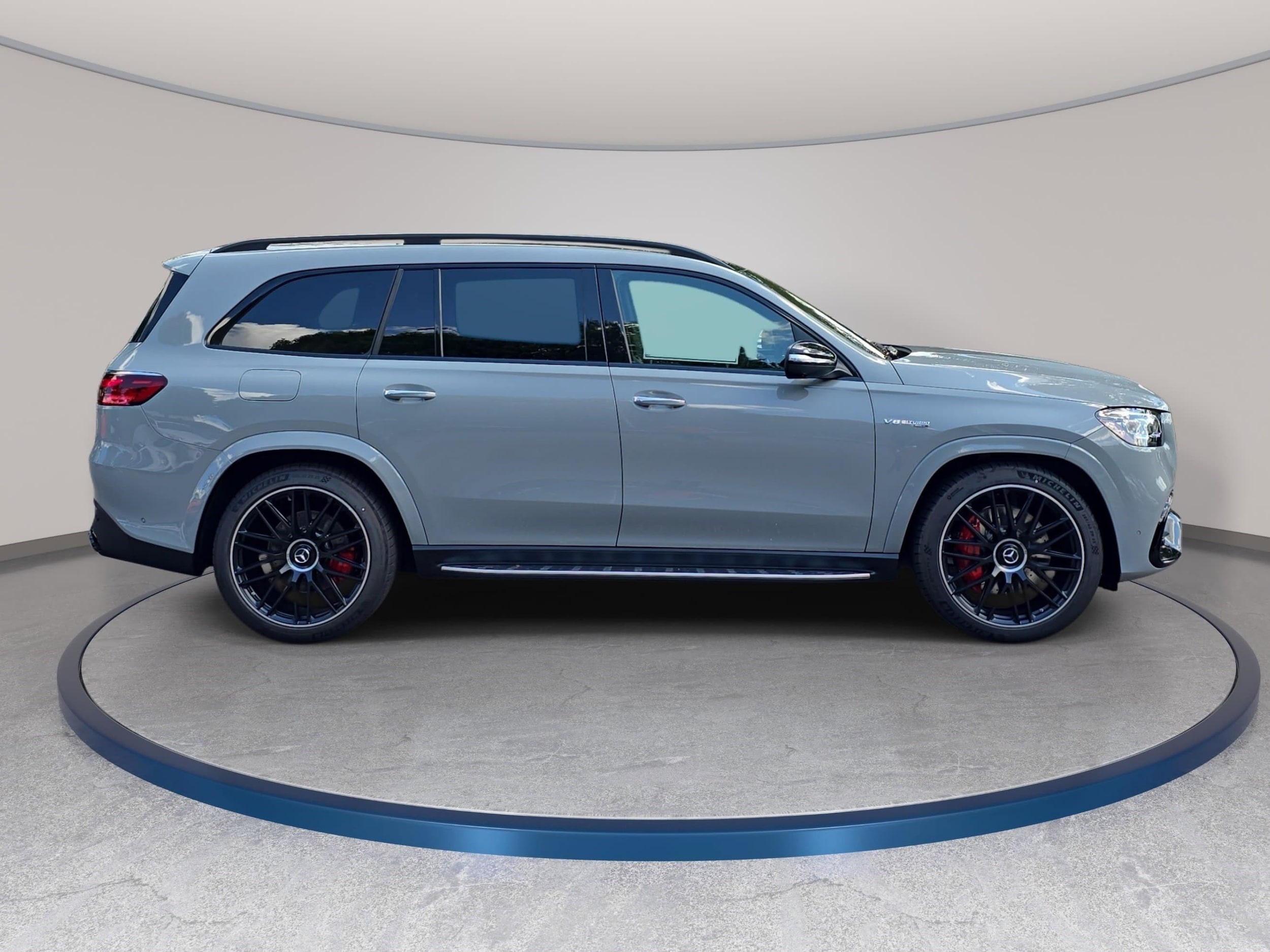 2026 Mercedes-Benz GLS AMG GLS 63 - Photo 4