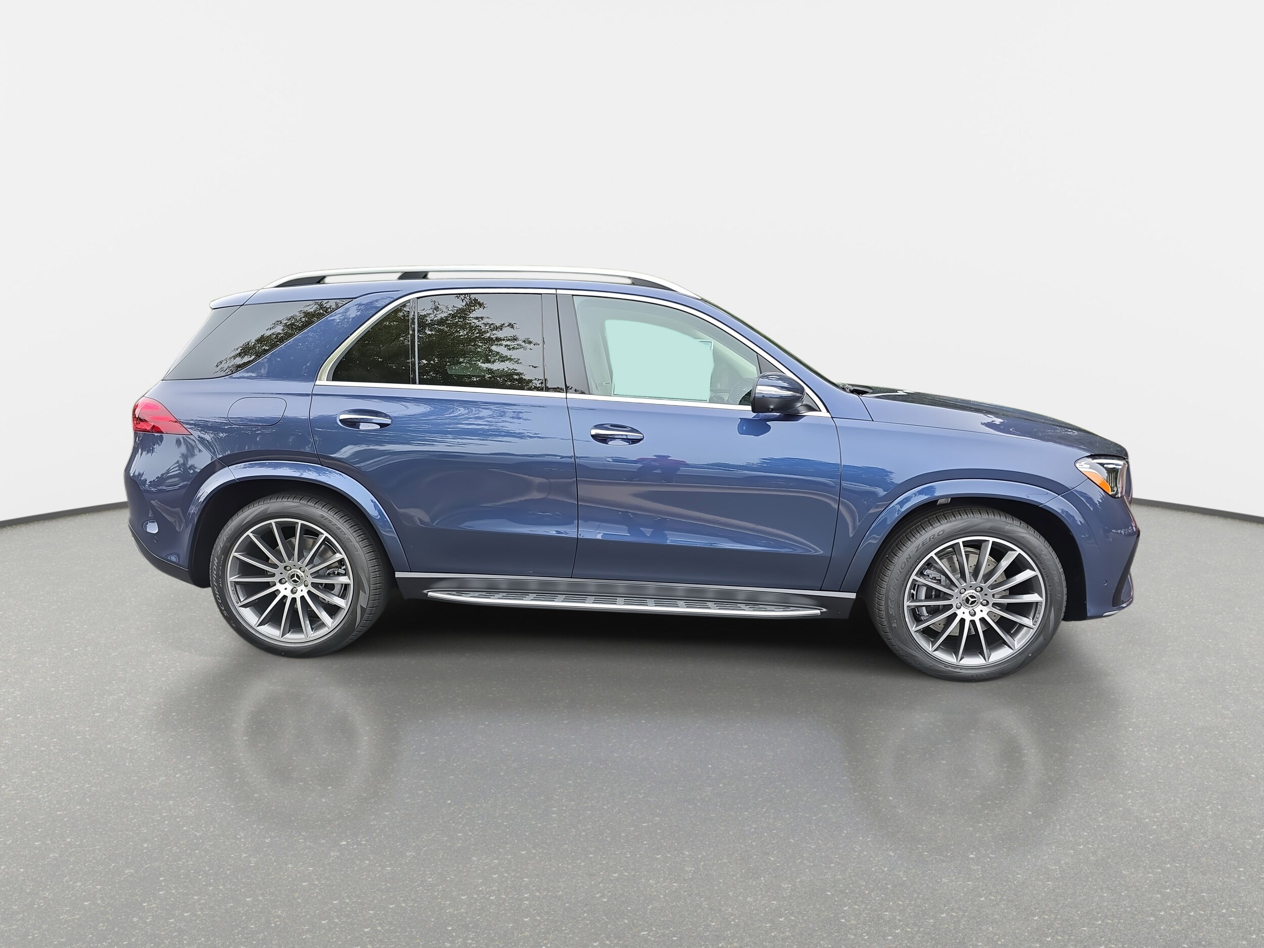 2026 Mercedes Benz GLE 450 4MATIC photo 2