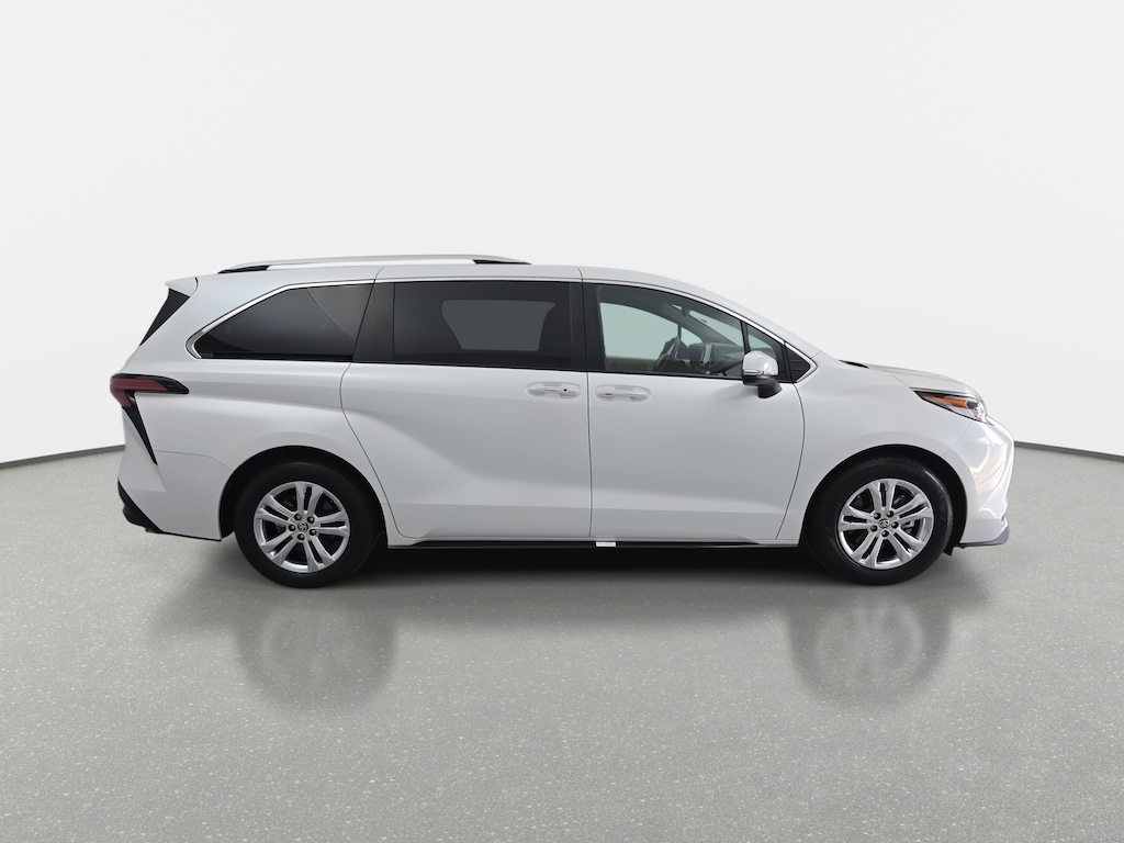 Used 2022 Toyota Sienna Platinum 7 Passenger Van Passenger Van