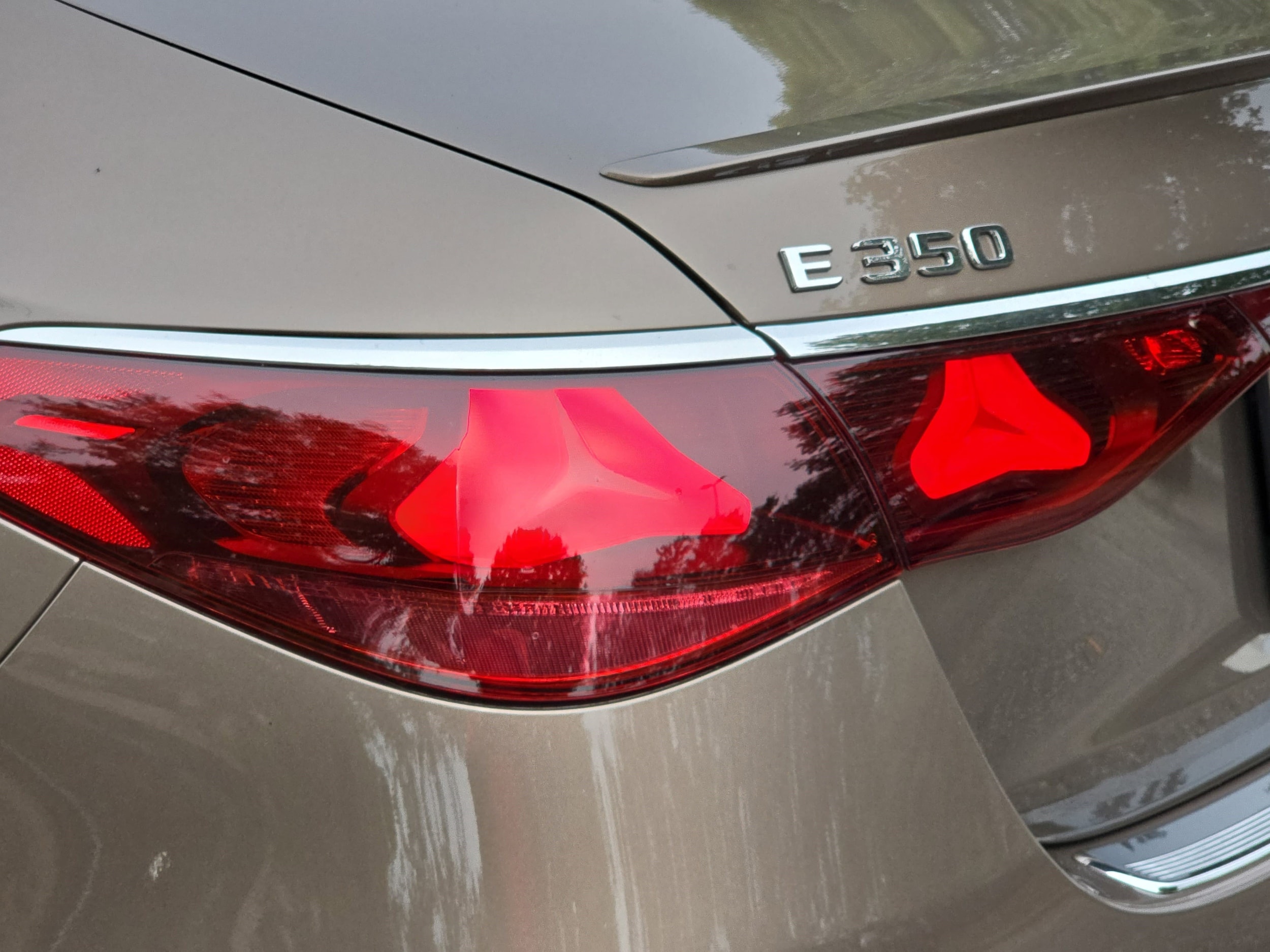 2026 Mercedes-Benz E-Class E350 - Photo 35