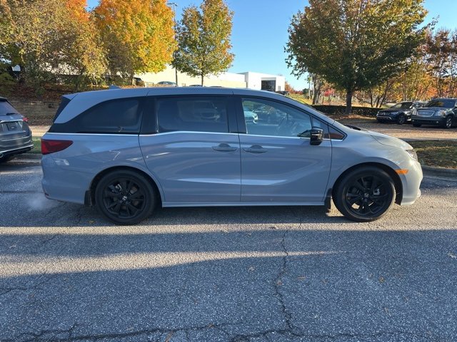 2024 Honda Odyssey Sport photo 4