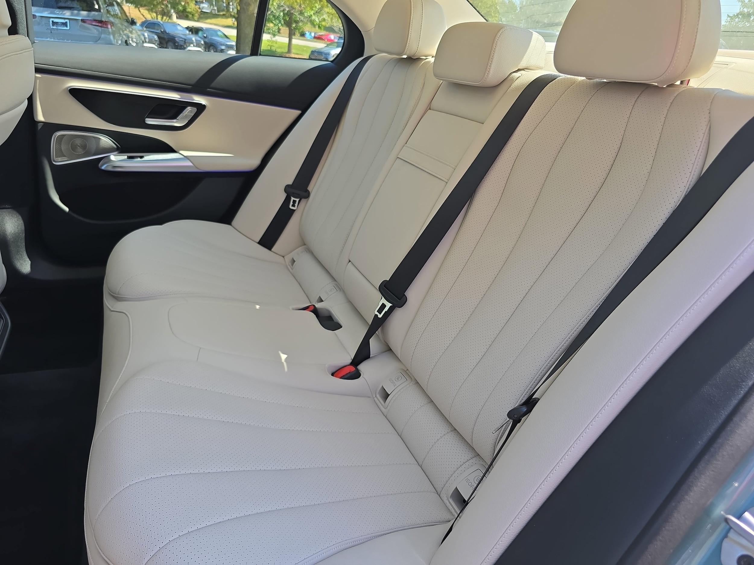 2026 Mercedes-Benz E-Class E350 - Photo 14